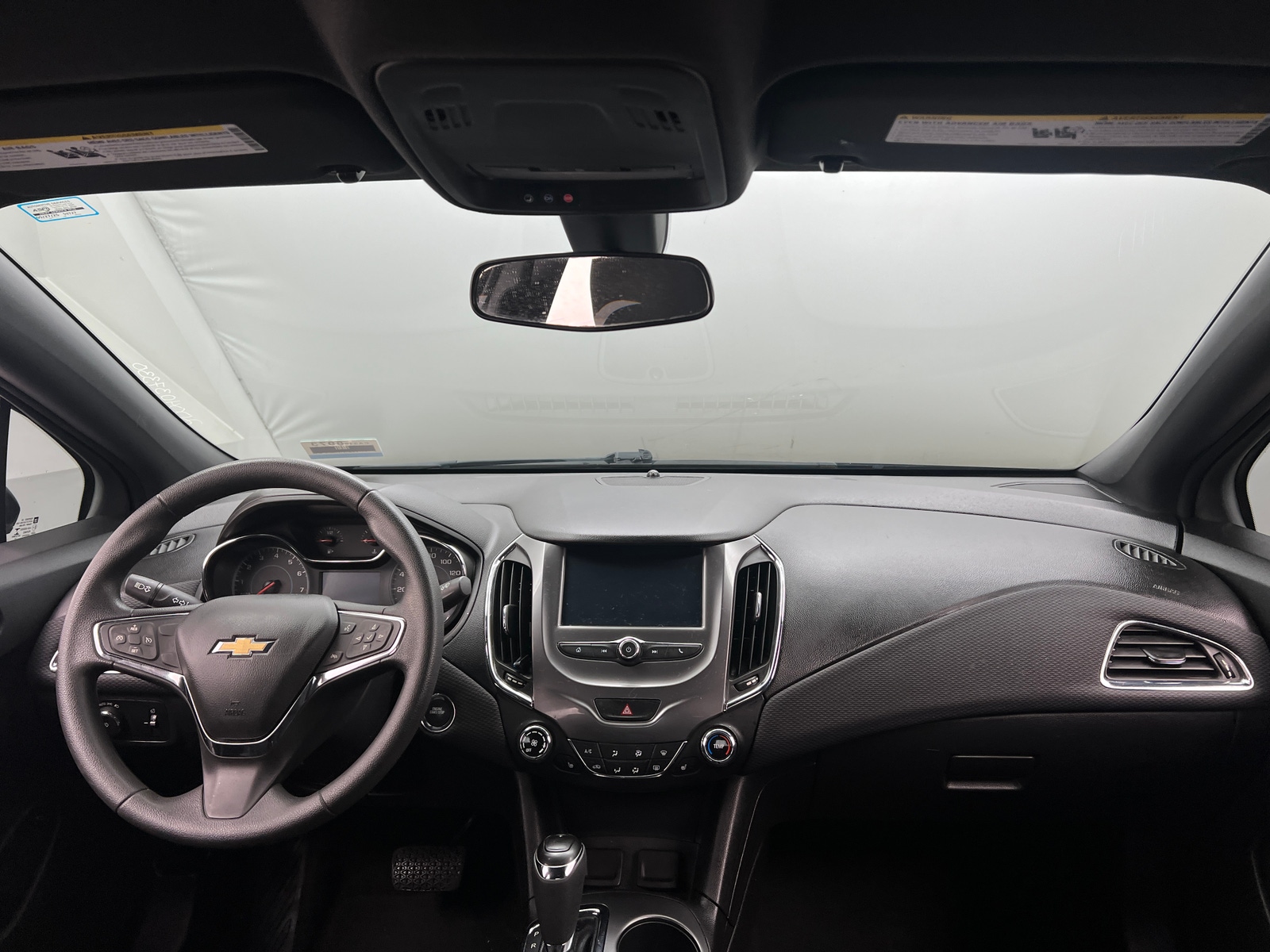 Thumbnail: 2017 Chevrolet Cruze - 3