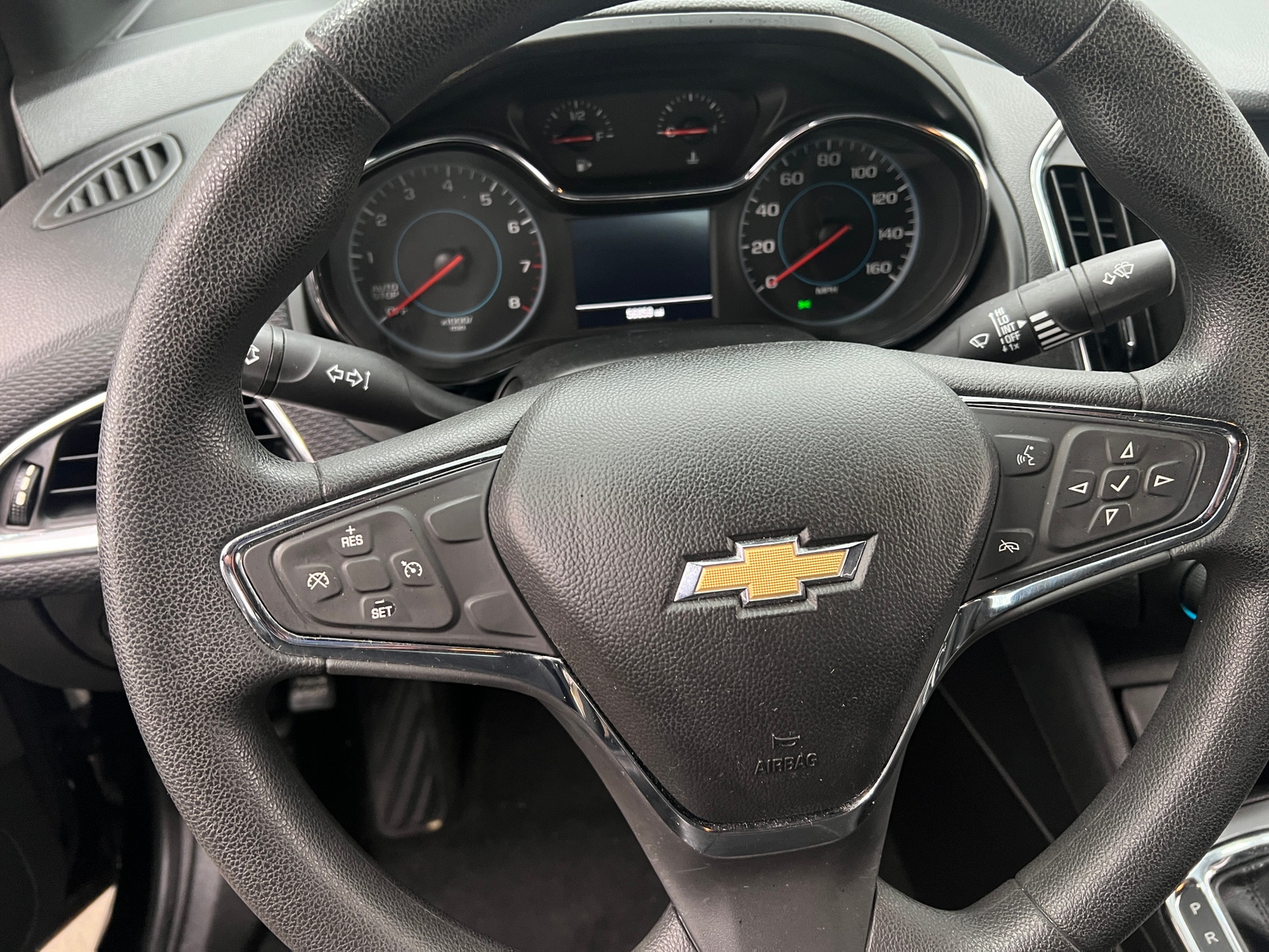 Thumbnail: 2017 Chevrolet Cruze - 5