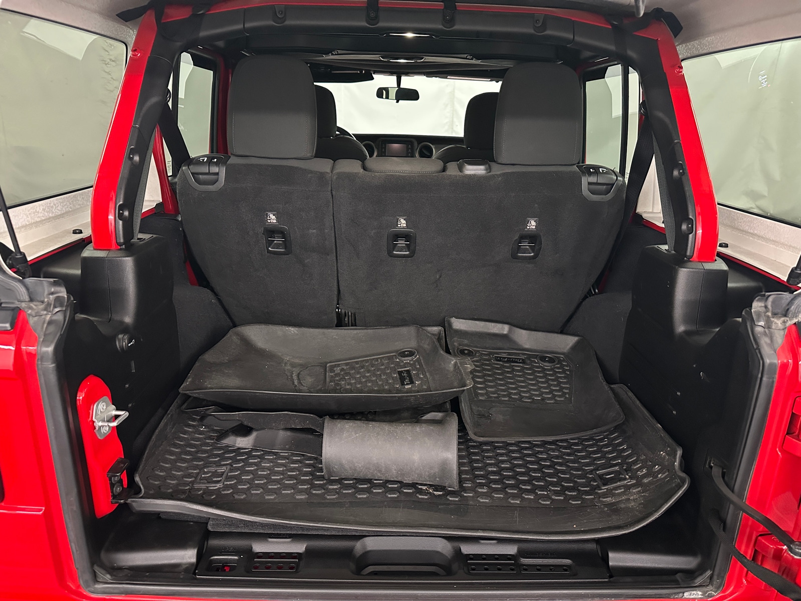 Thumbnail: 2018 Jeep Wrangler - 7