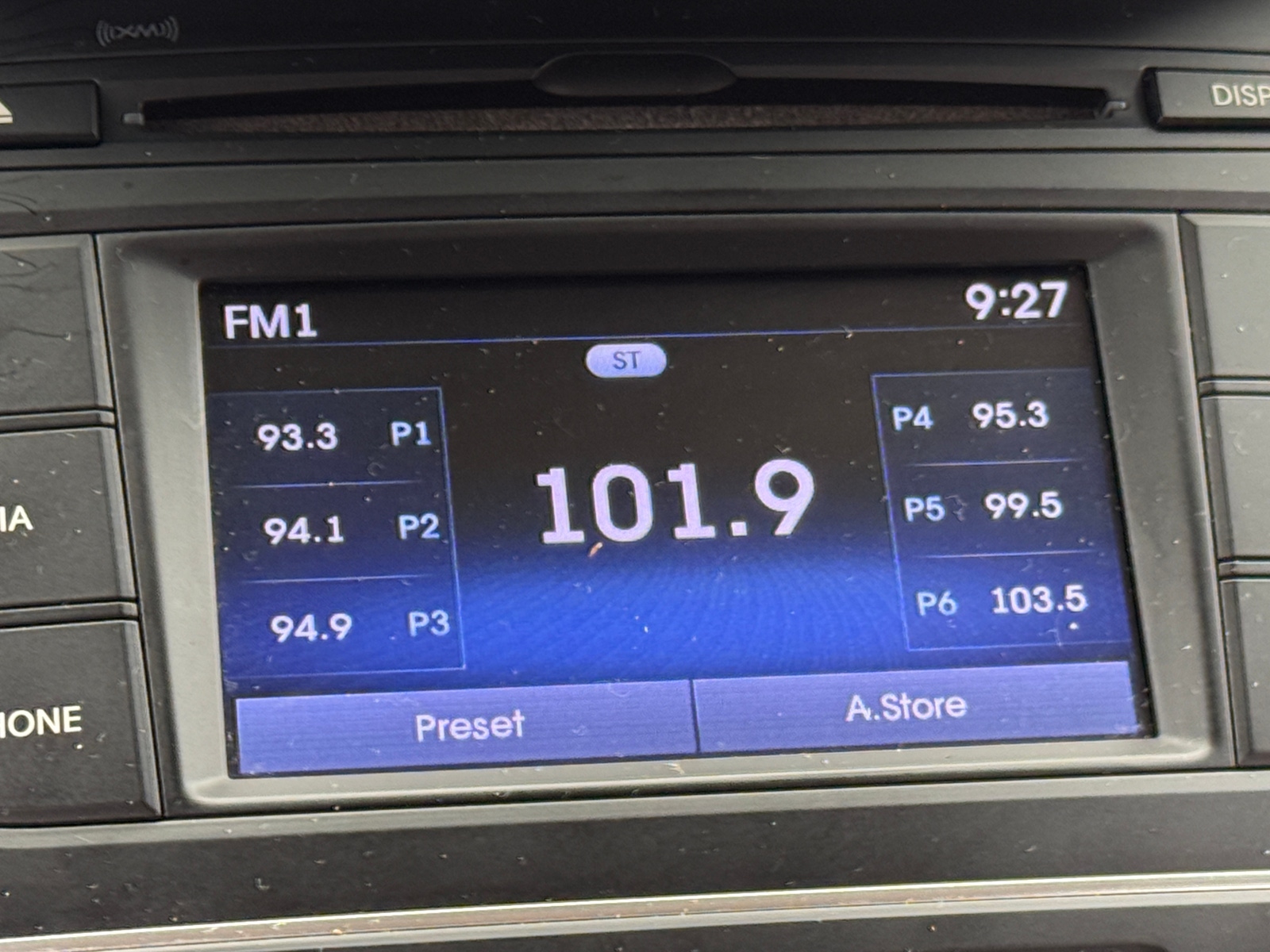 Thumbnail: 2017 Hyundai Santa Fe - 4