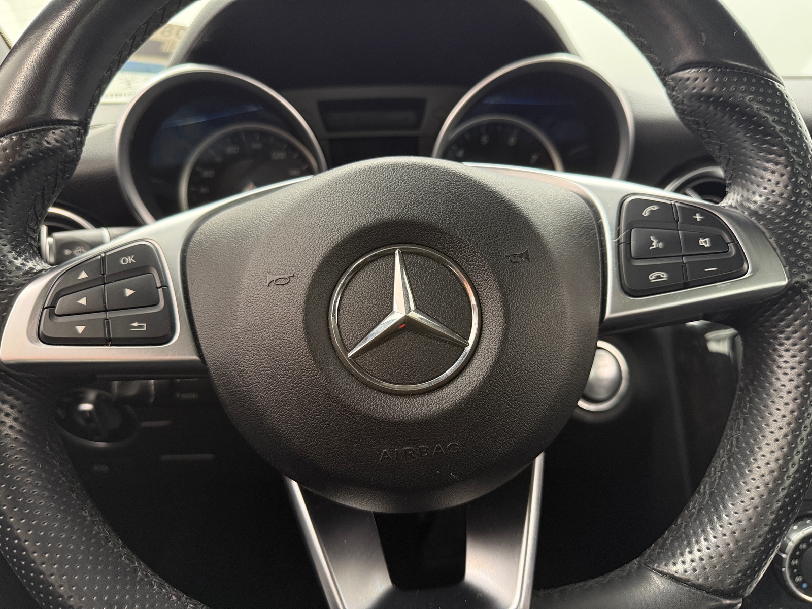 Thumbnail: 2017 Mercedes-Benz SLC - 4