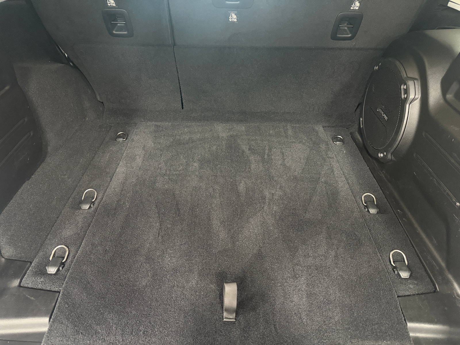 Thumbnail: 2019 Jeep Wrangler - 6