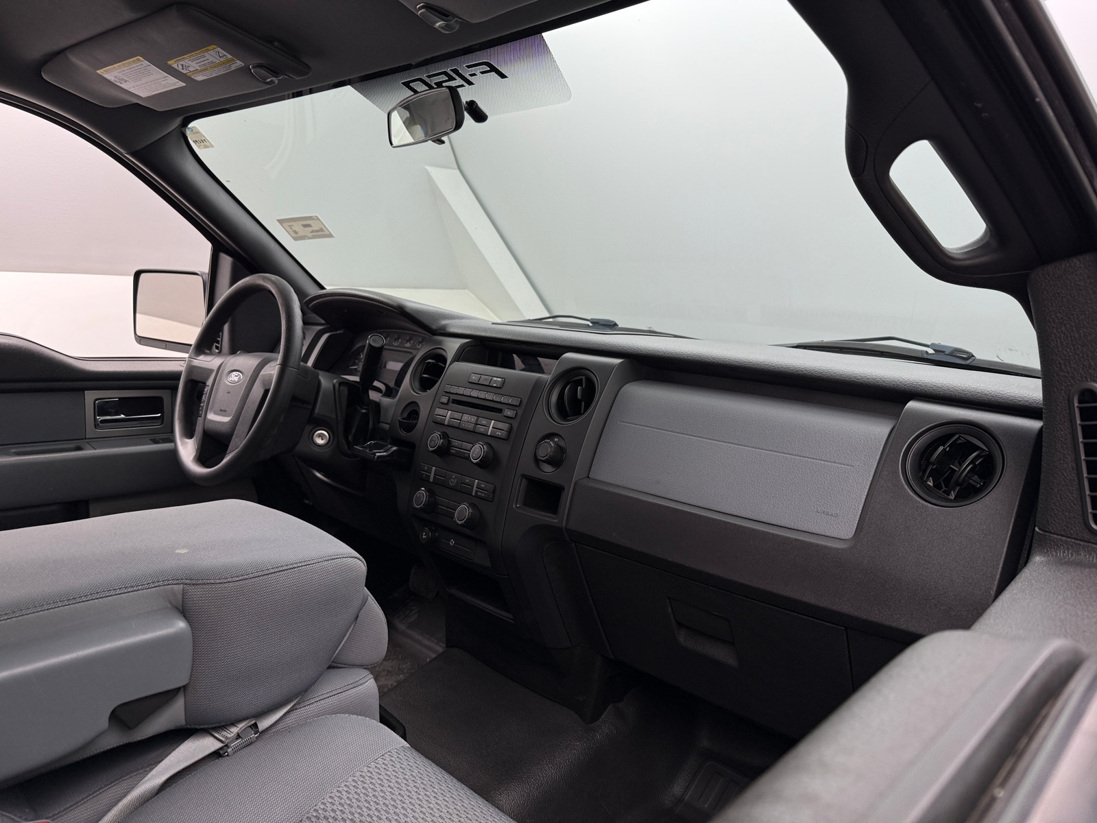 Thumbnail: 2011 Ford Econoline - 3