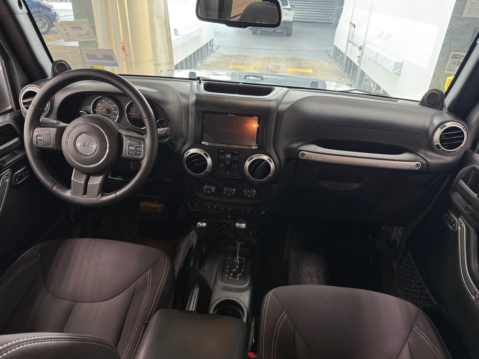 Thumbnail: 2013 Jeep Wrangler - 3