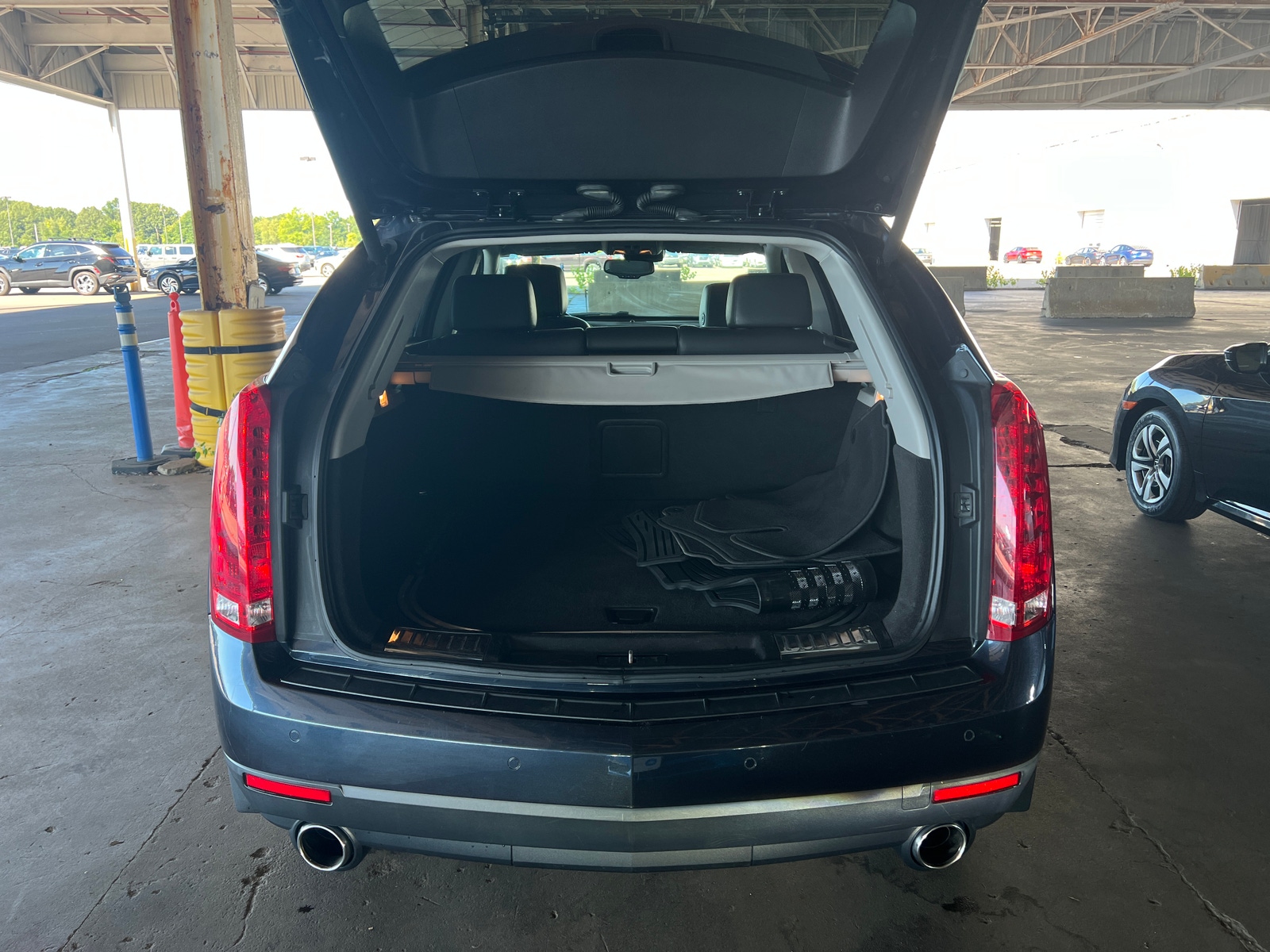 Thumbnail: 2016 Cadillac SRX - 6