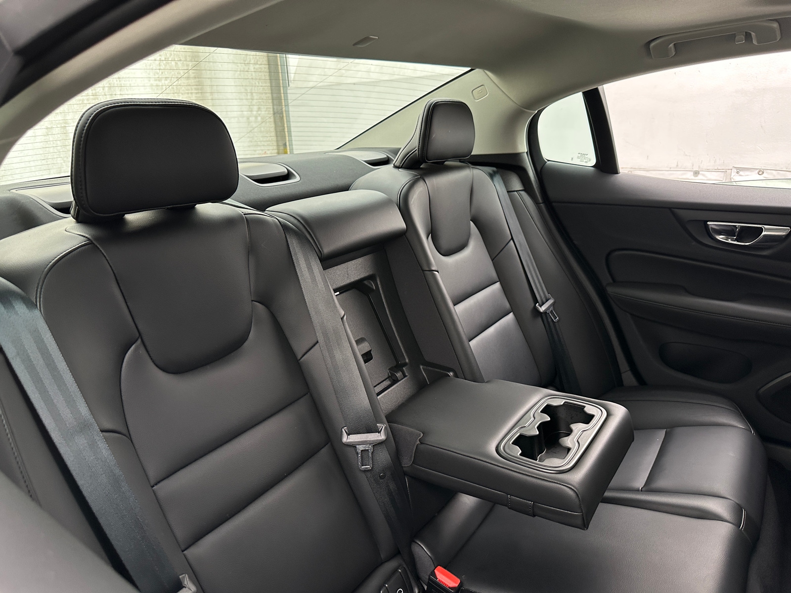 Thumbnail: 2025 Volvo S60 - 5