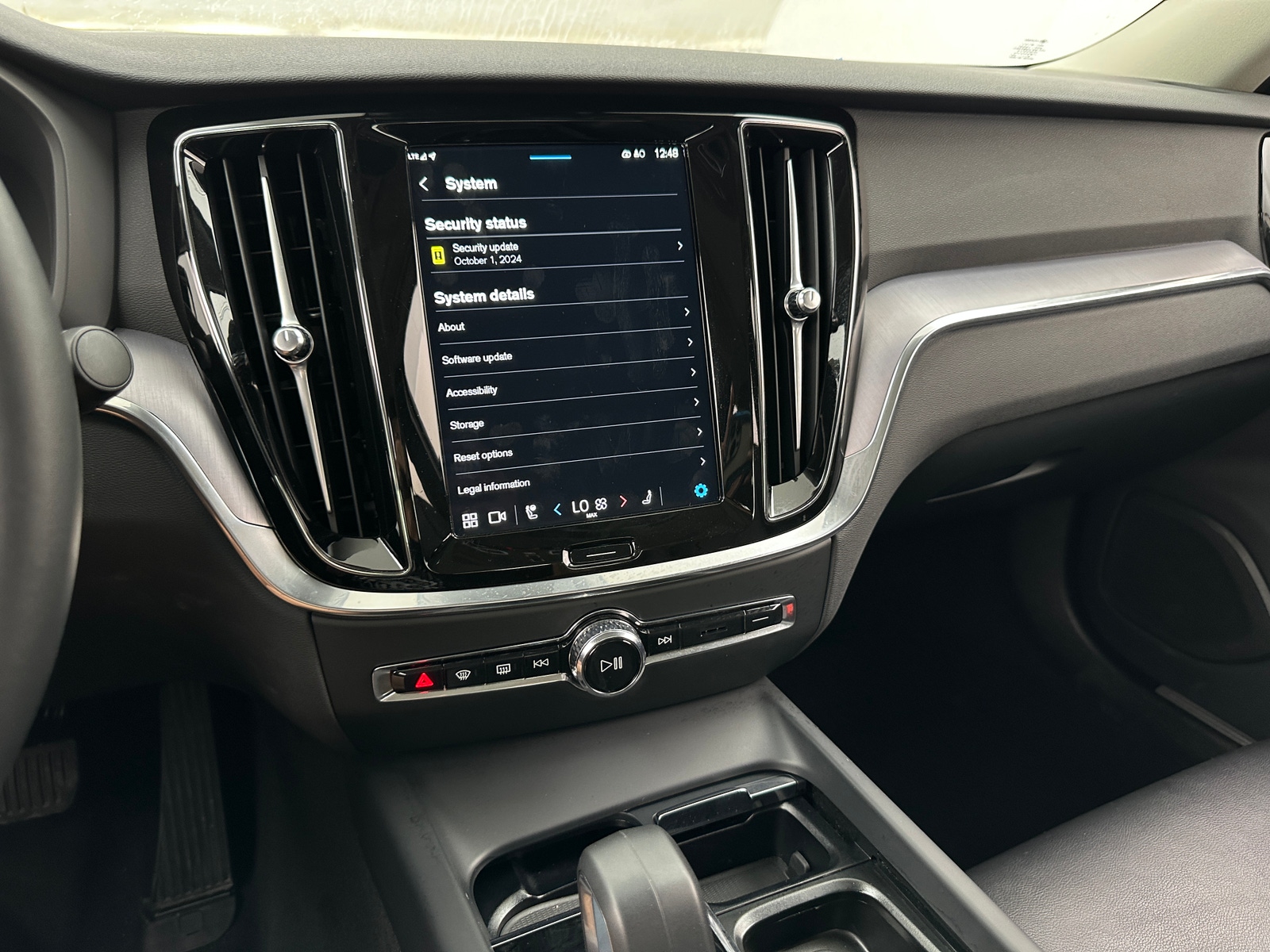 Thumbnail: 2025 Volvo S60 - 3