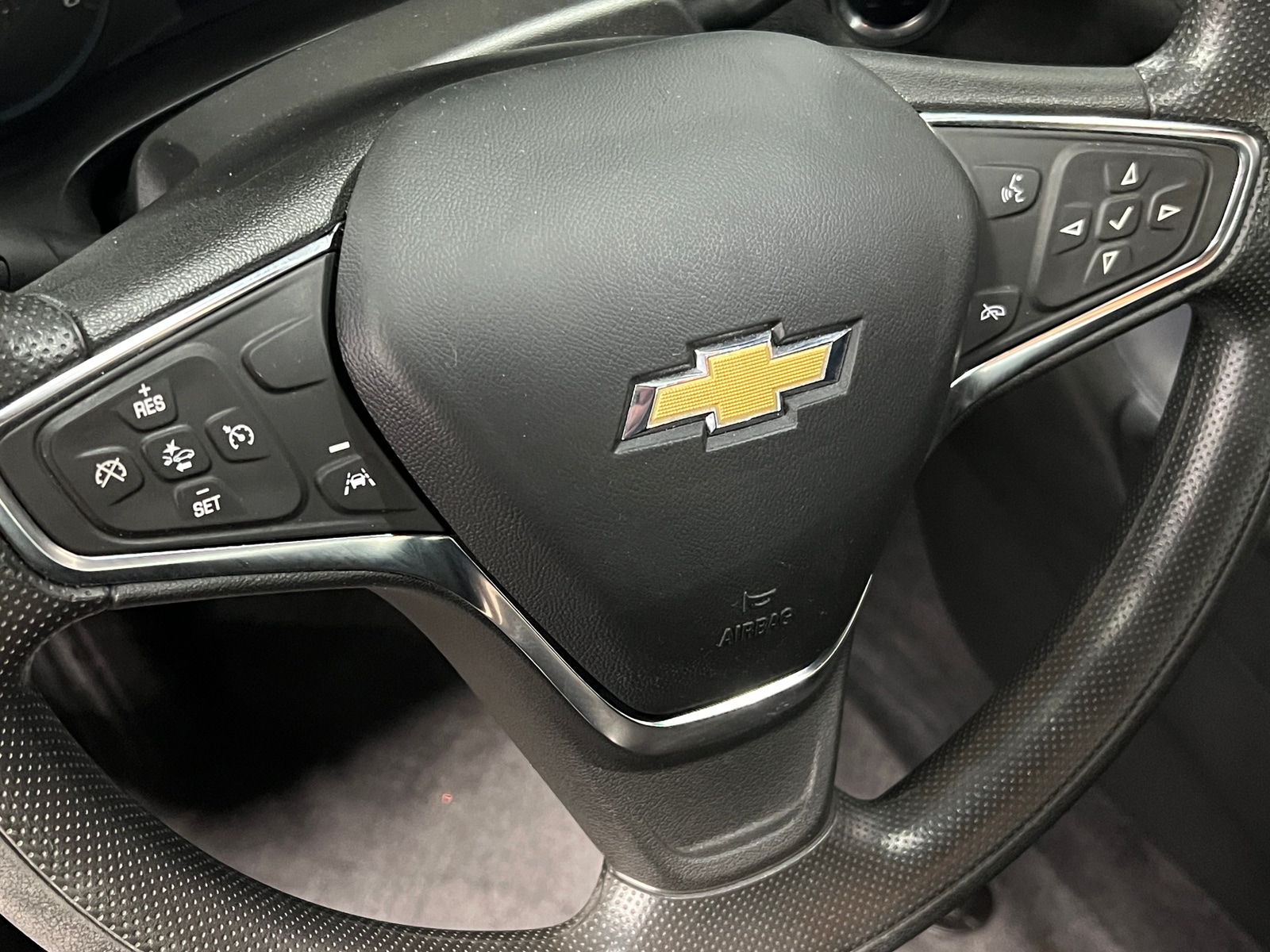 Thumbnail: 2023 Chevrolet Malibu - 5
