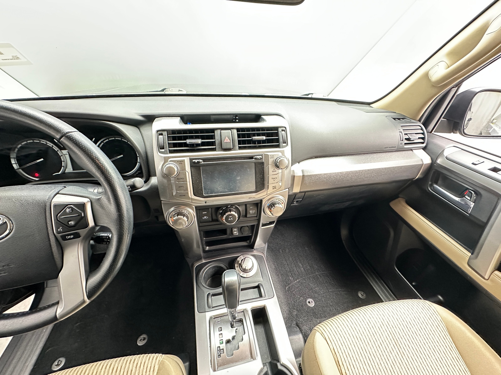 Thumbnail: 2015 Toyota 4Runner - 3