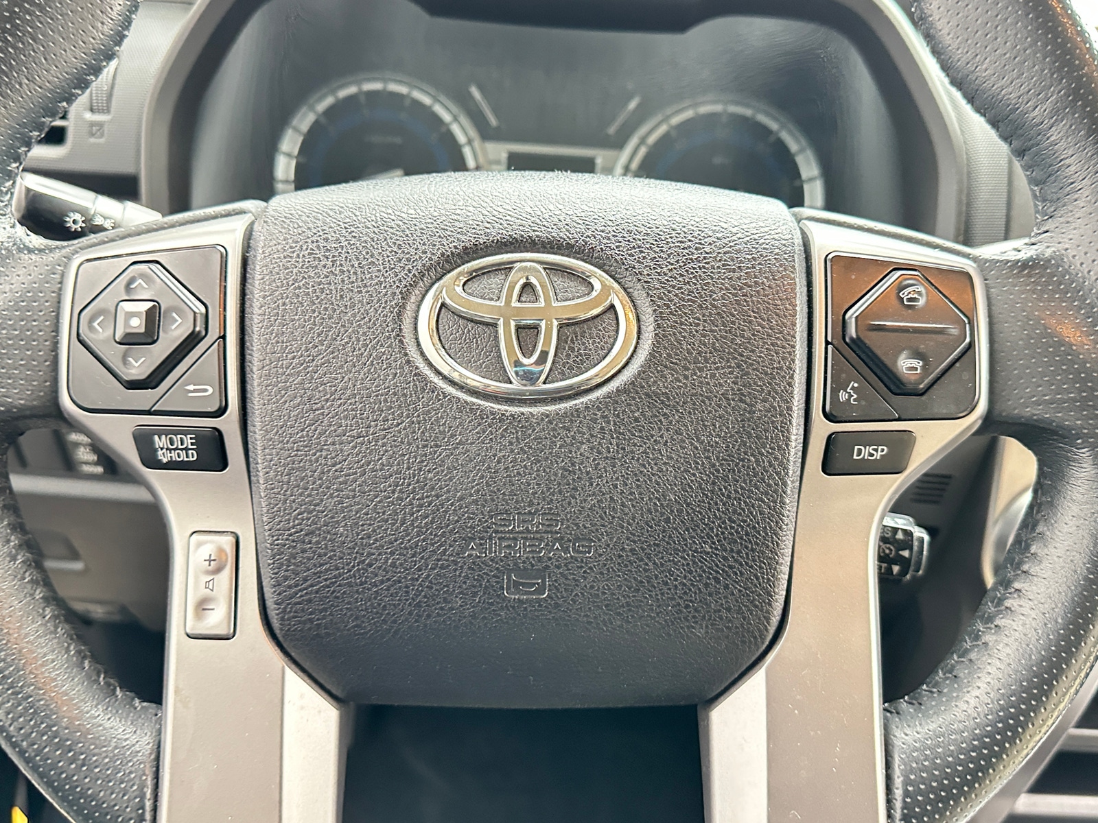Thumbnail: 2015 Toyota 4Runner - 5