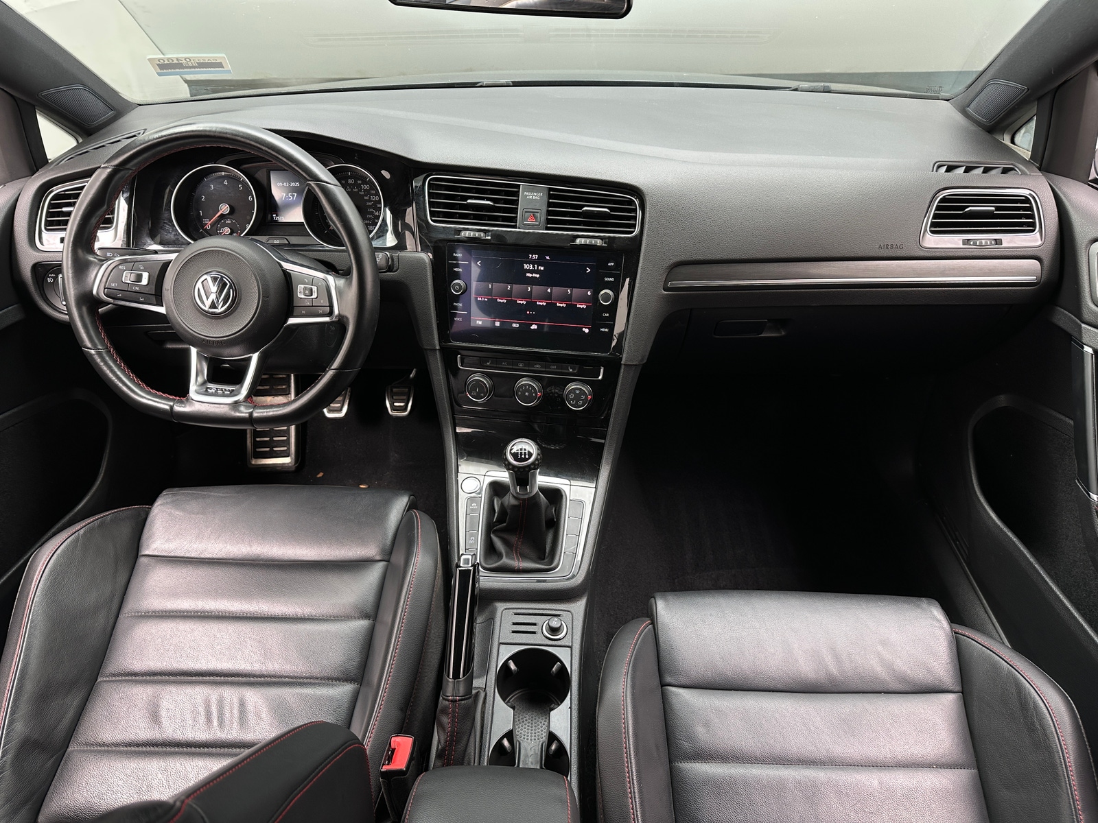 Thumbnail: 2018 Volkswagen Golf - 3