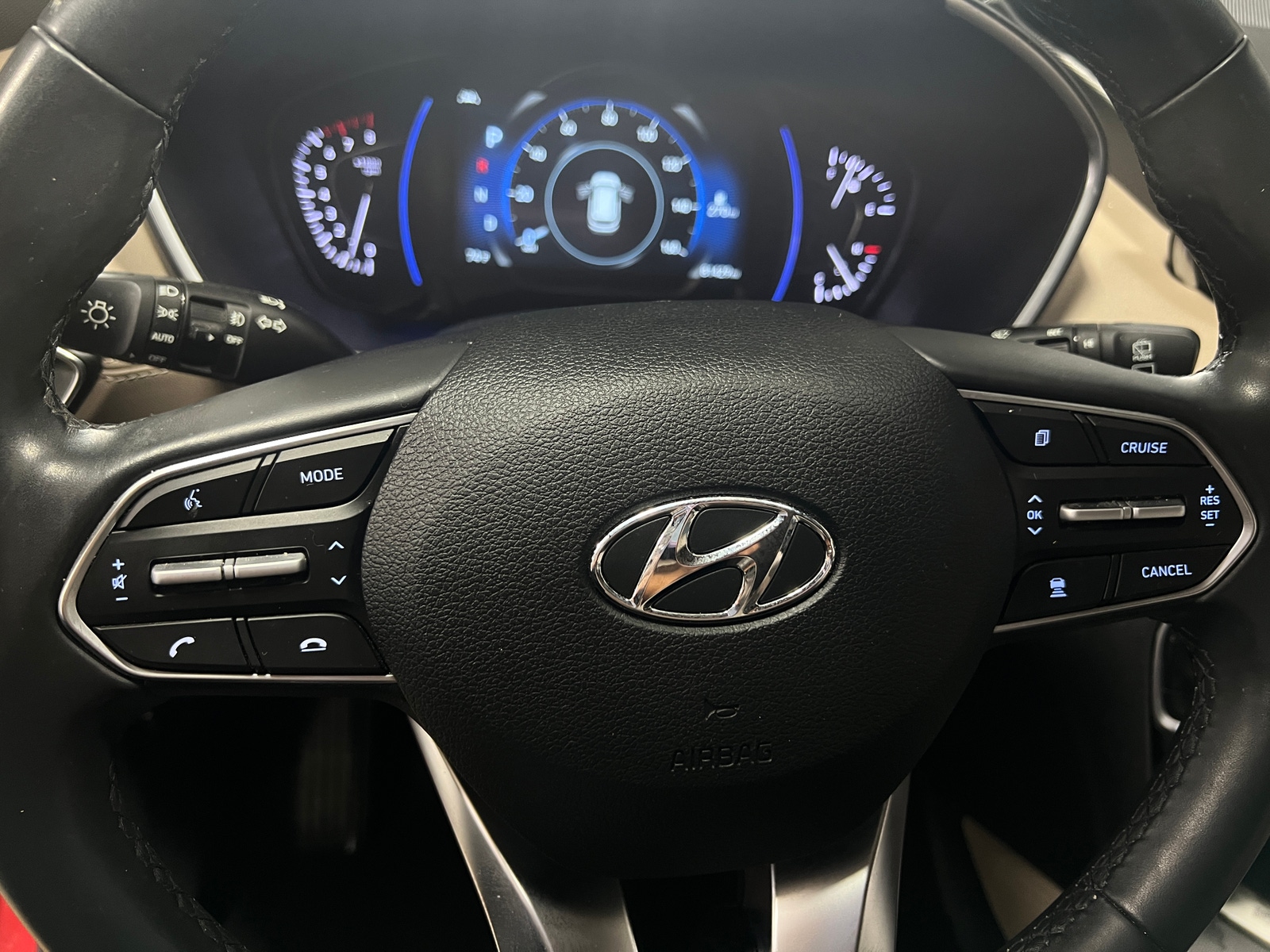Thumbnail: 2020 Hyundai Santa Fe - 4