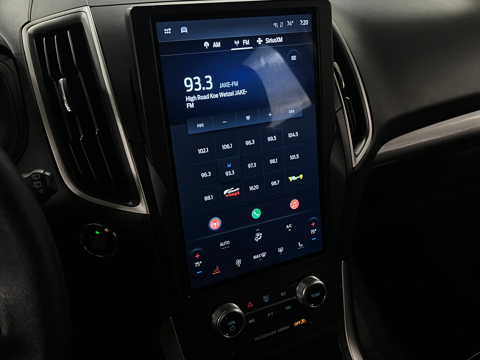 Thumbnail: 2024 Ford Edge - 3