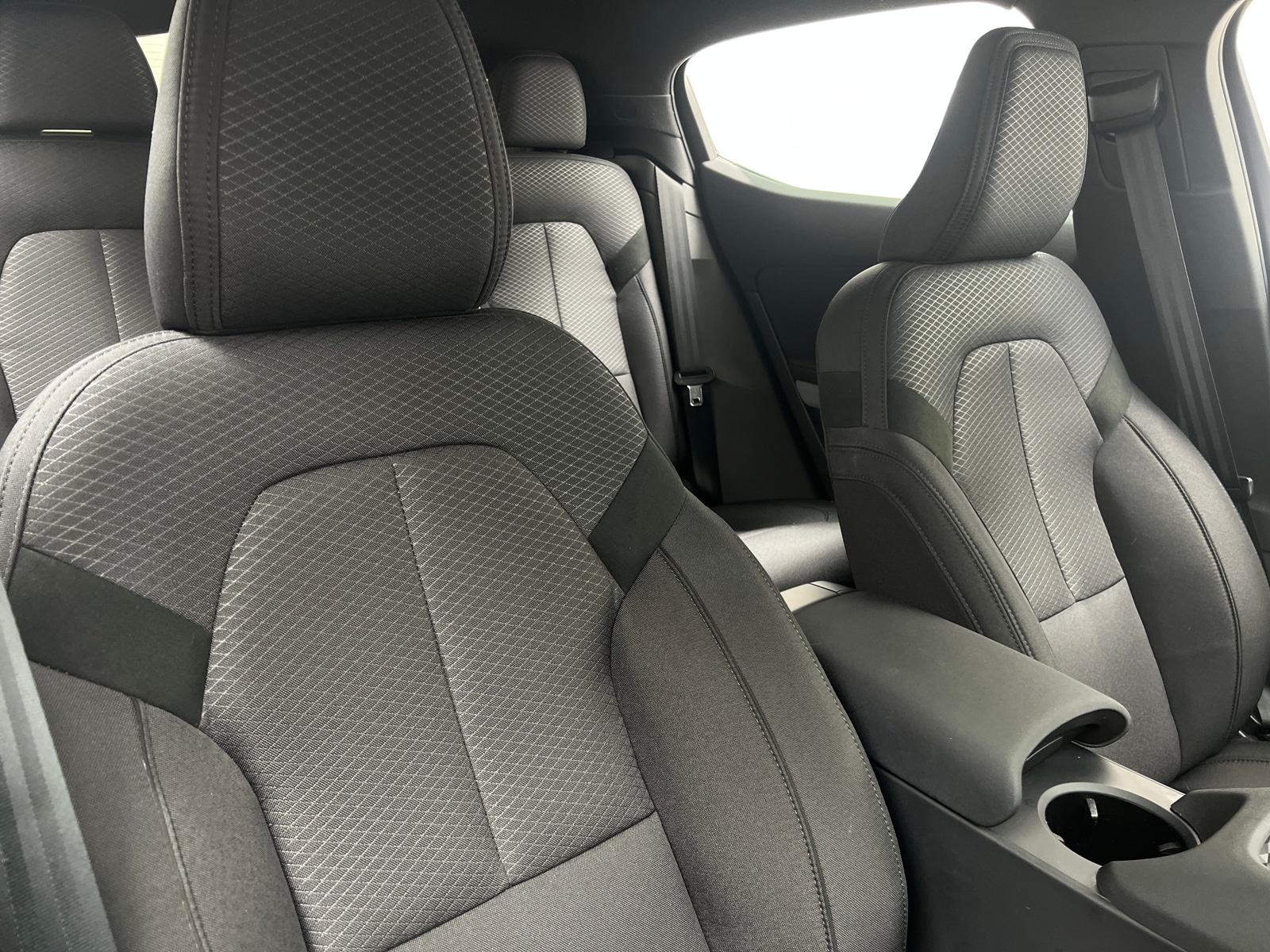 Thumbnail: 2022 Polestar 2 - 2