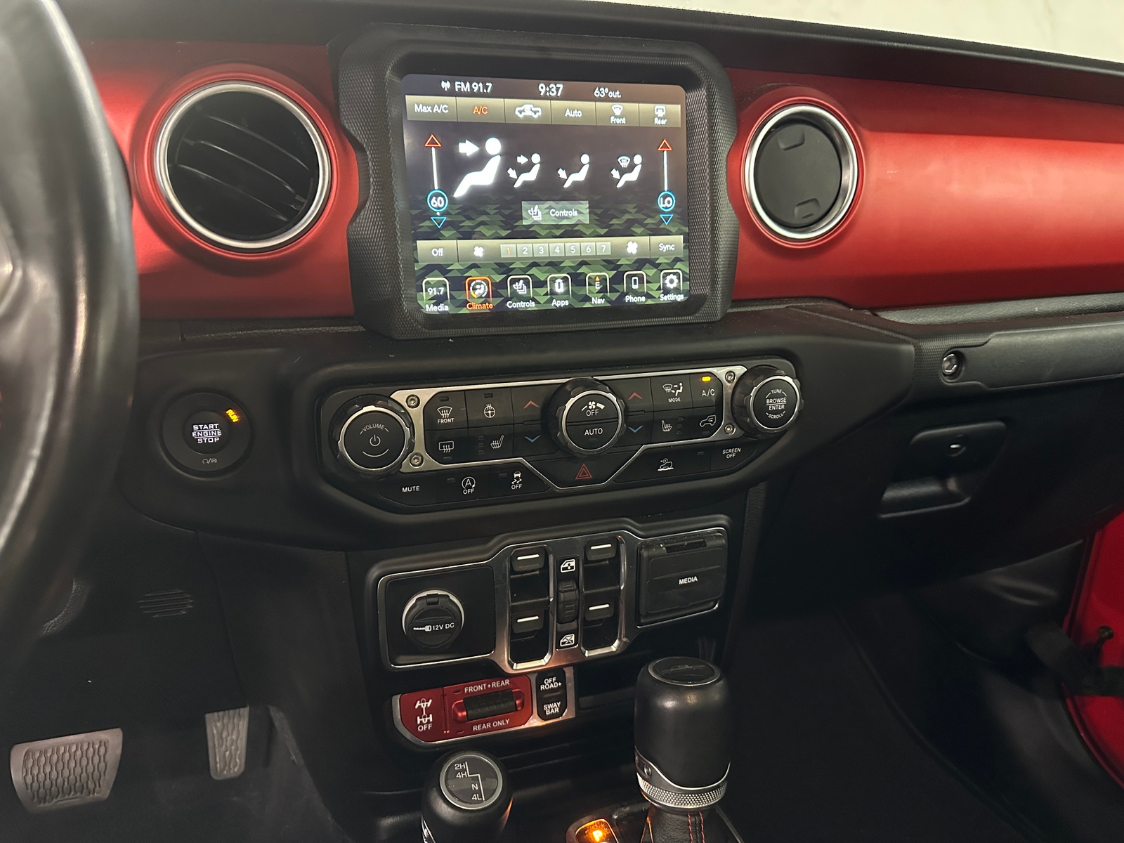 Thumbnail: 2021 Jeep Gladiator - 3