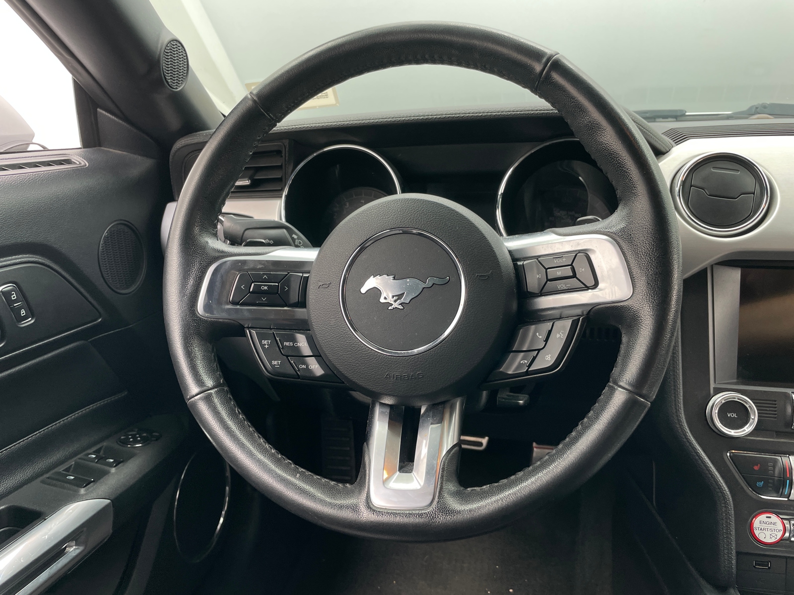 Thumbnail: 2017 Ford Mustang - 4