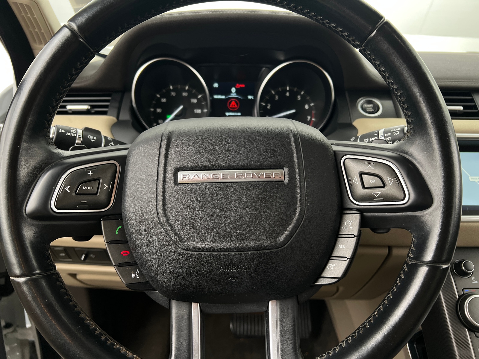 Thumbnail: 2018 Land Rover Range Rover Evoque - 4