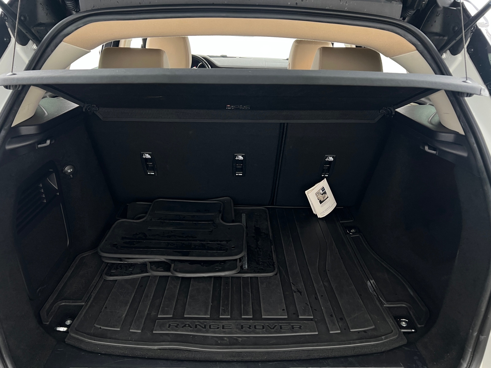 Thumbnail: 2018 Land Rover Range Rover Evoque - 6