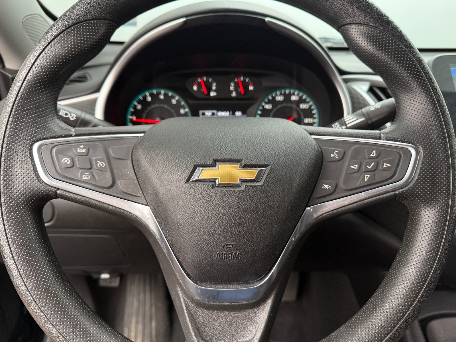 Thumbnail: 2019 Chevrolet Malibu - 5