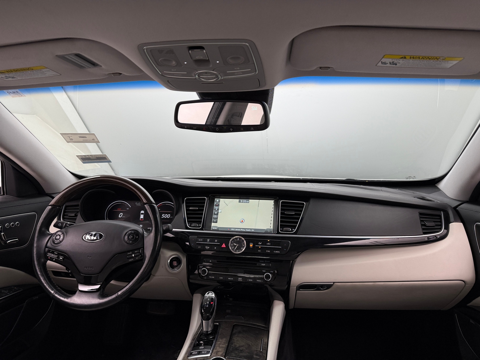 Thumbnail: 2016 Kia K900 - 2