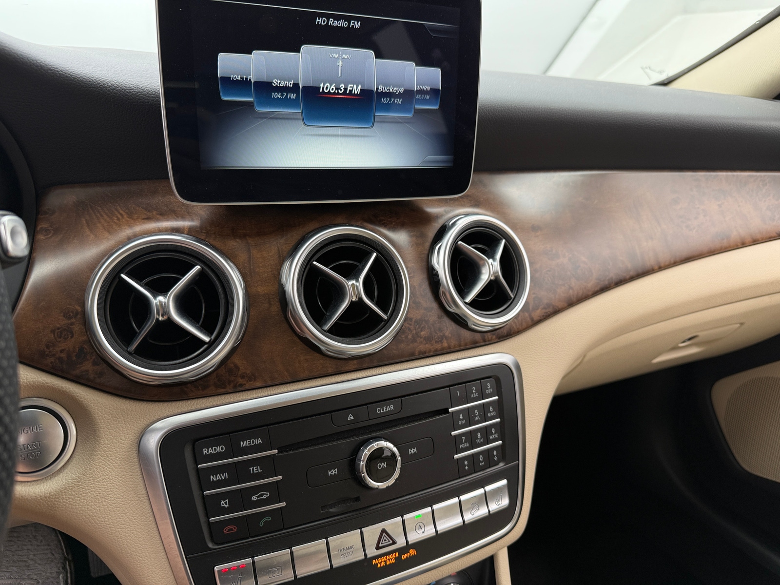 Thumbnail: 2019 Mercedes-Benz GLA - 3