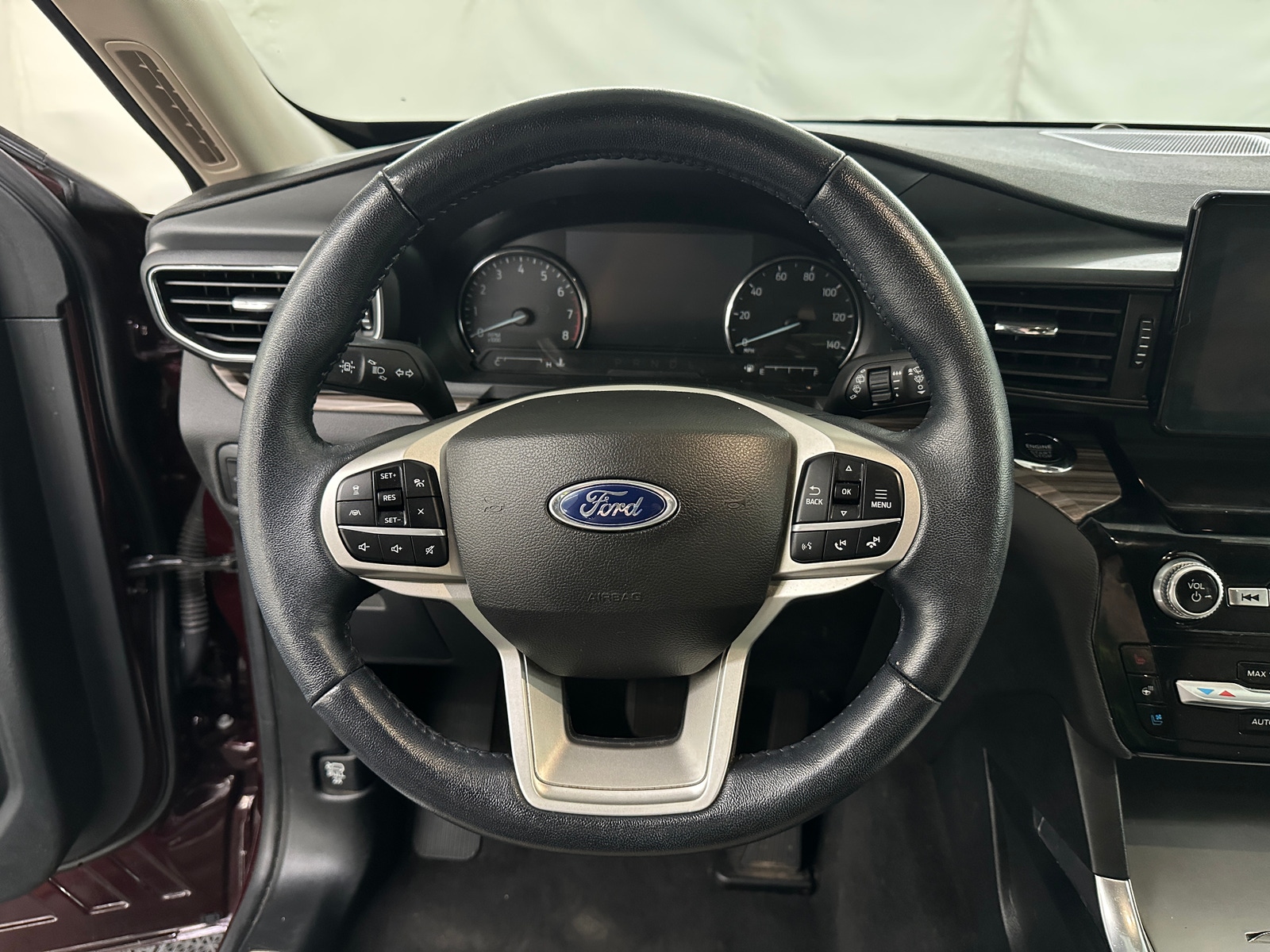 Thumbnail: 2022 Ford Explorer - 4