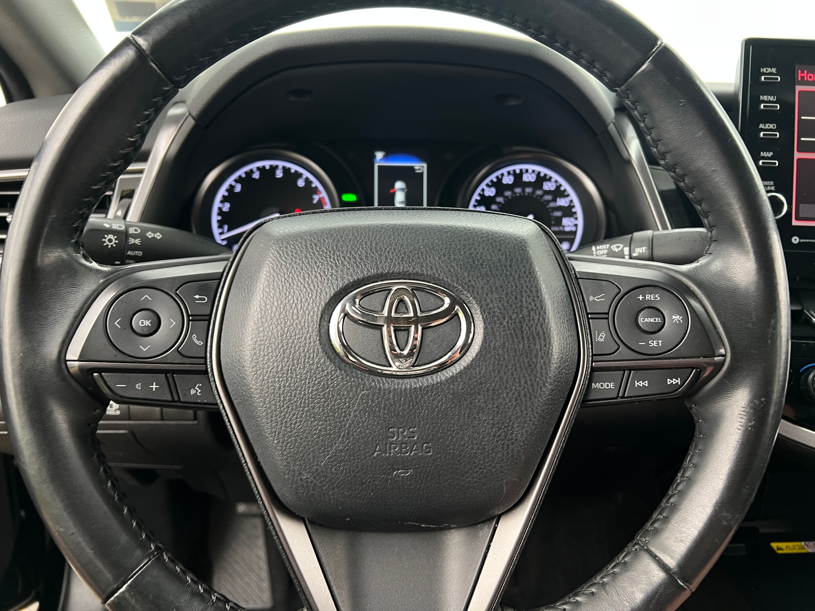 Thumbnail: 2022 Toyota Camry - 4