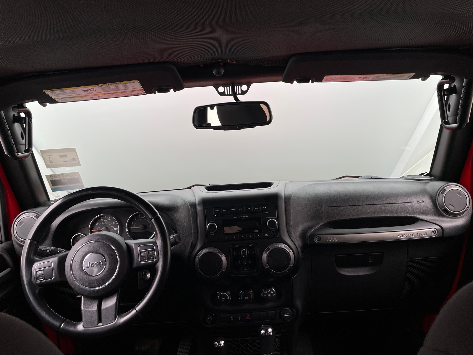Thumbnail: 2015 Jeep Wrangler - 3