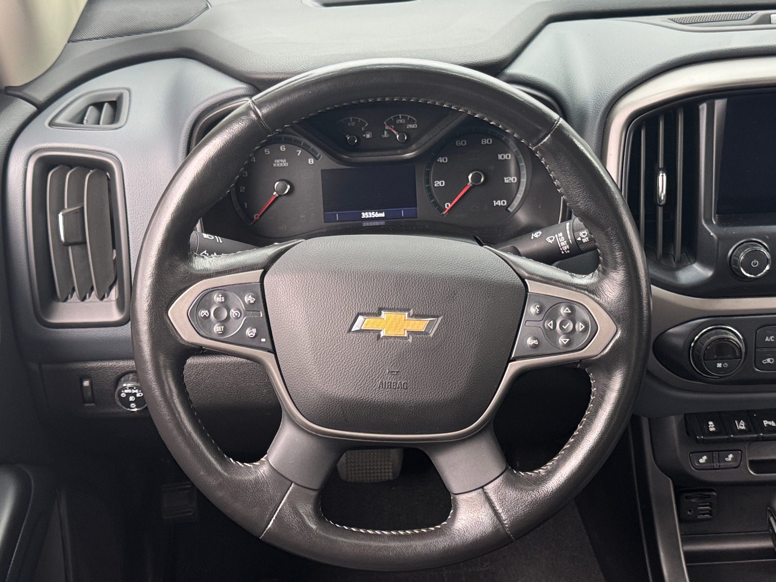 Thumbnail: 2022 Chevrolet Colorado - 4