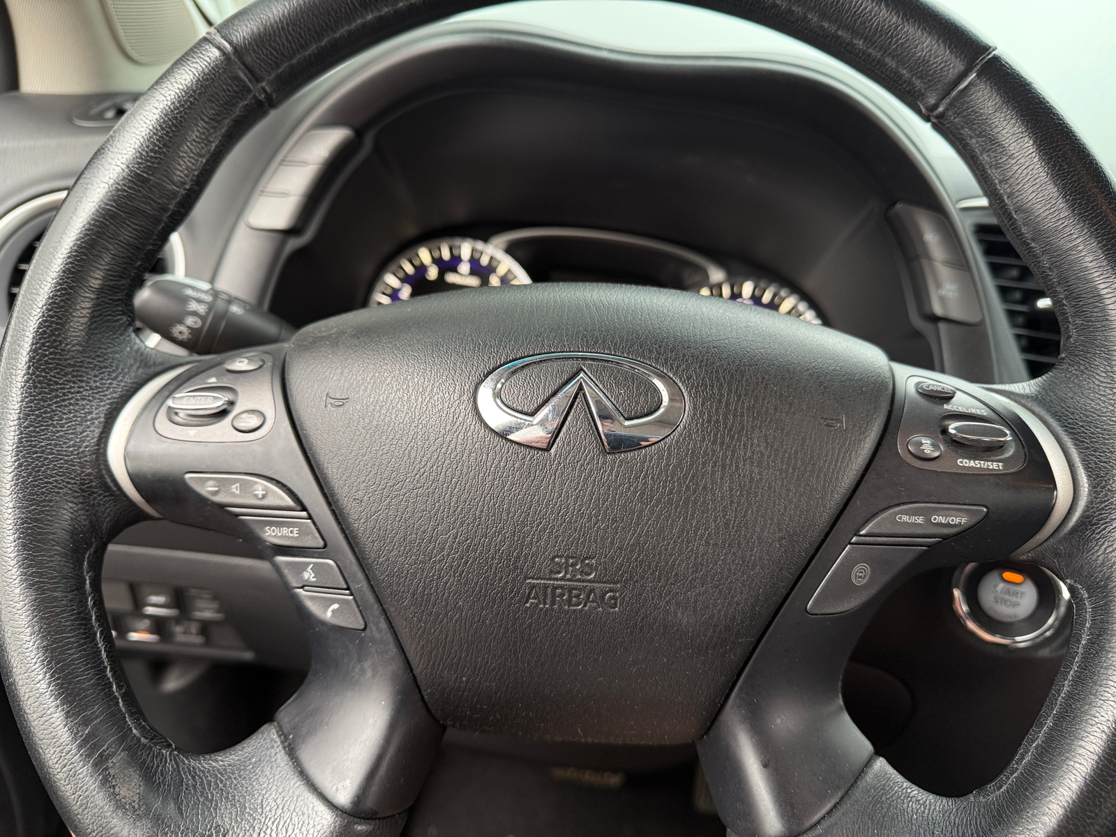 Thumbnail: 2015 INFINITI QX60 - 4