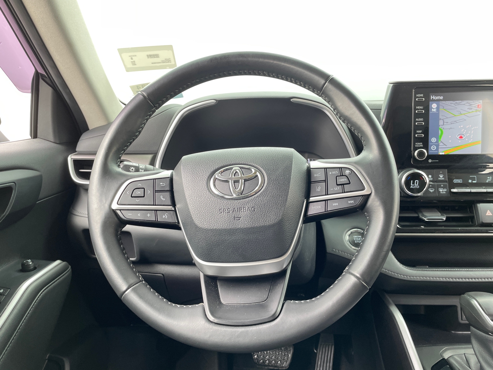 Thumbnail: 2022 Toyota Highlander - 4