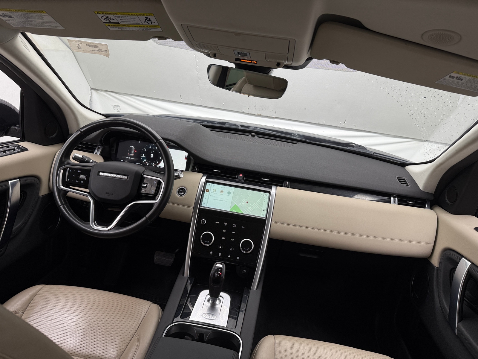 Thumbnail: 2021 Land Rover Discovery Sport - 2