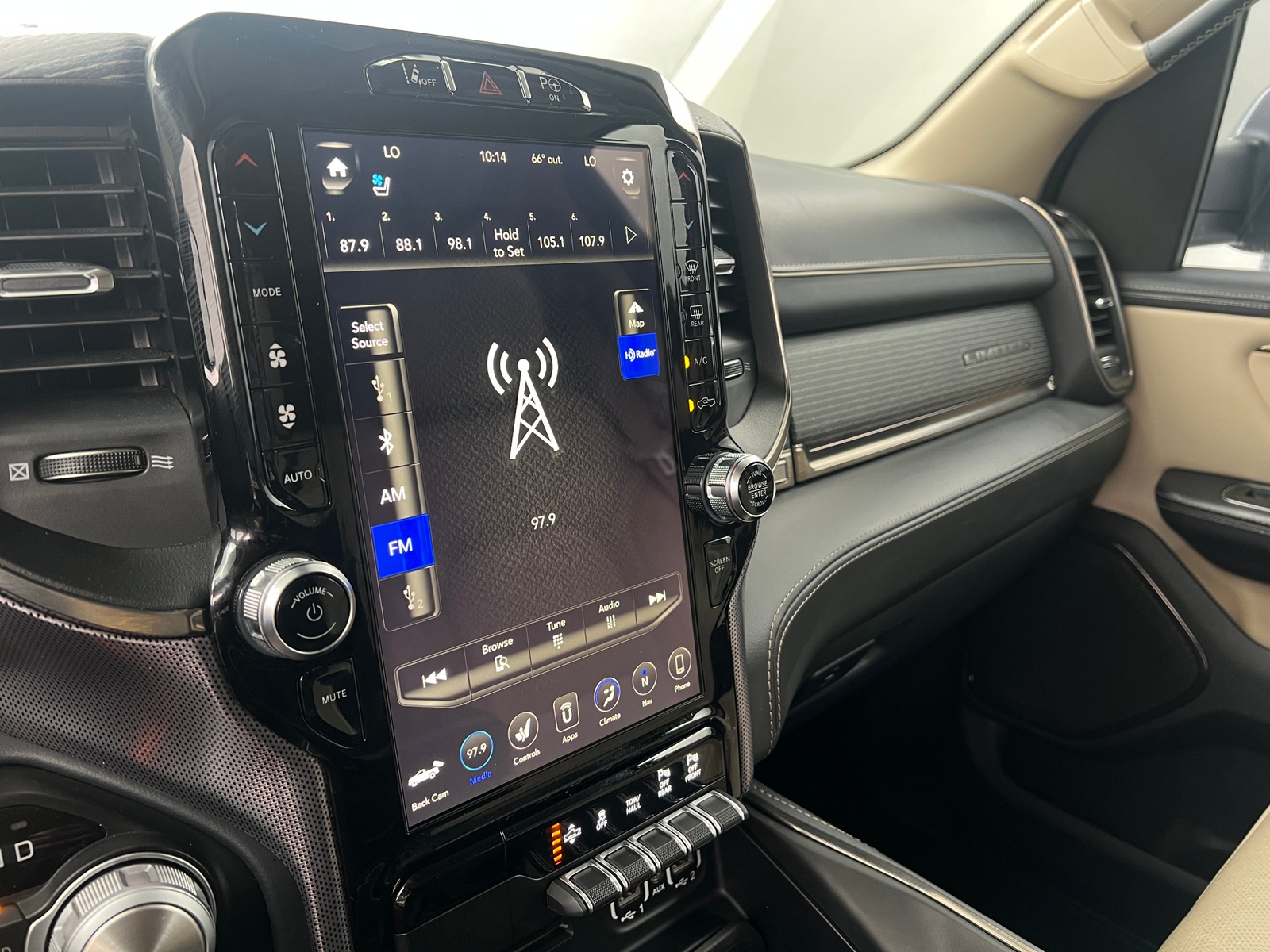 Thumbnail: 2019 RAM 1500 - 3