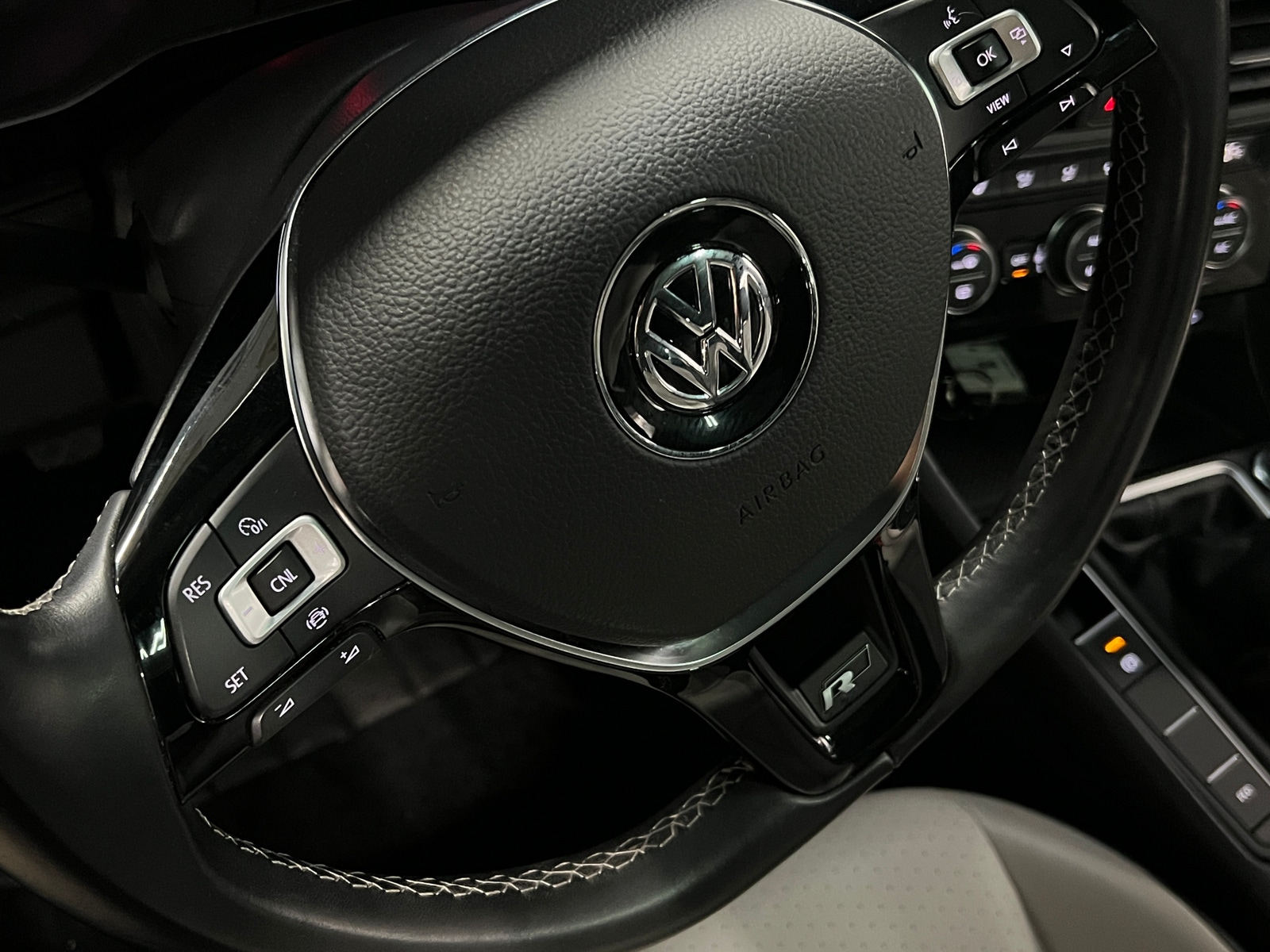 Thumbnail: 2021 Volkswagen Jetta - 5