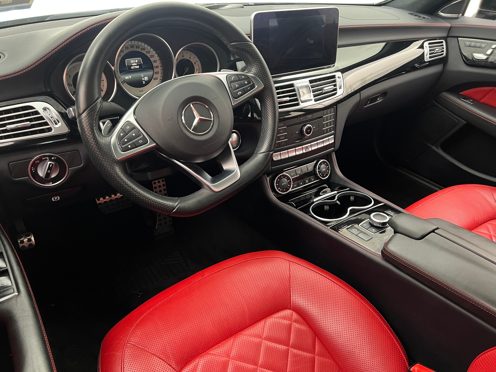 Thumbnail: 2017 Mercedes-Benz CLS - 2