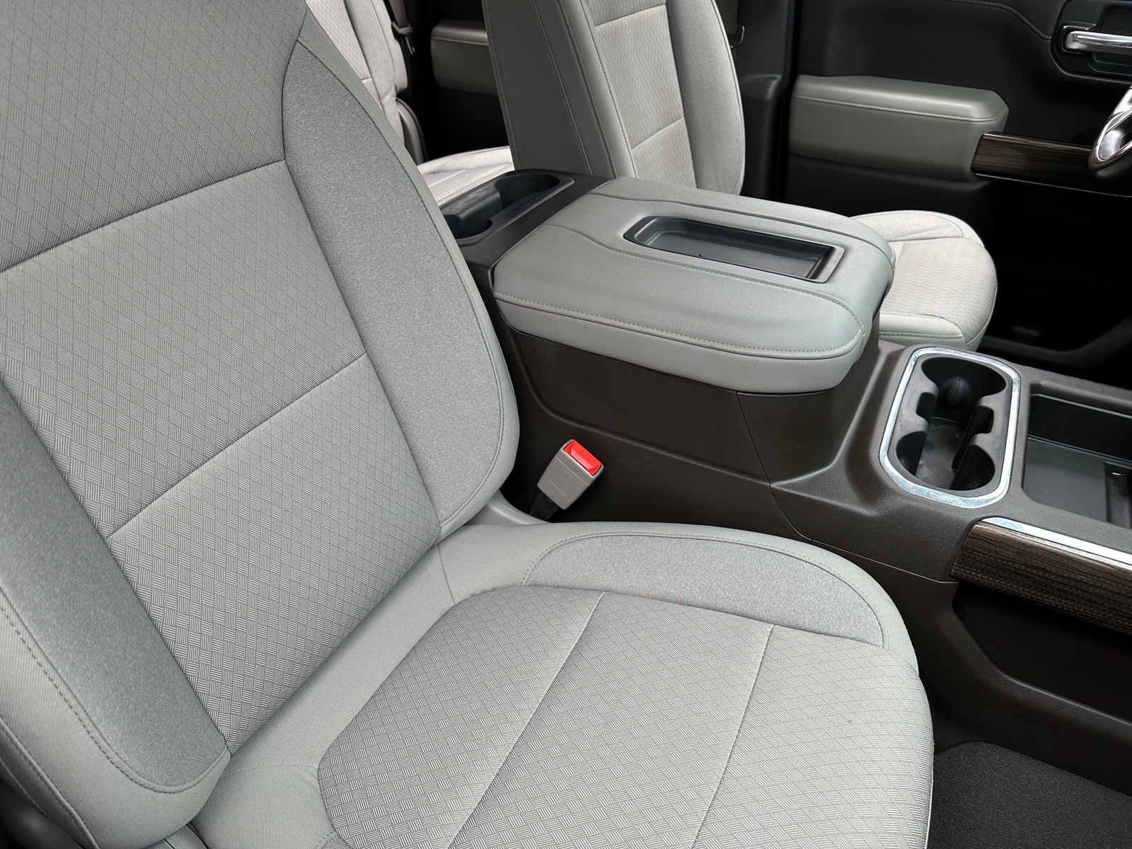 Thumbnail: 2019 Chevrolet Silverado 1500 - 2