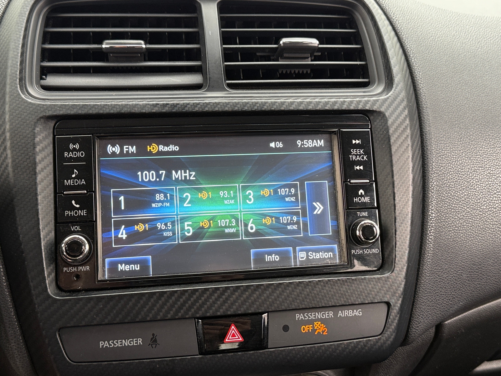 Thumbnail: 2020 Mitsubishi Outlander Sport - 4