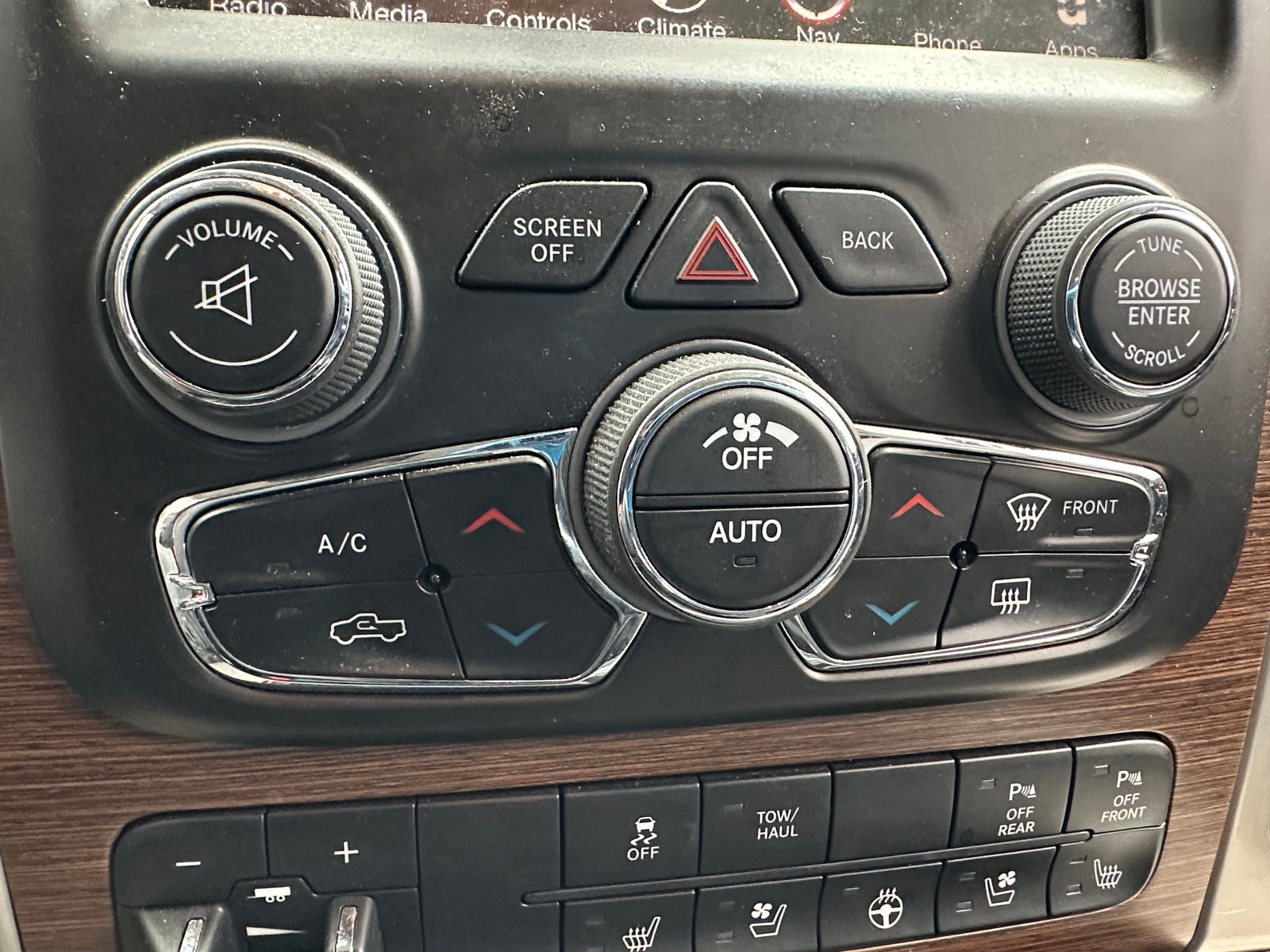 Thumbnail: 2014 RAM 1500 - 3
