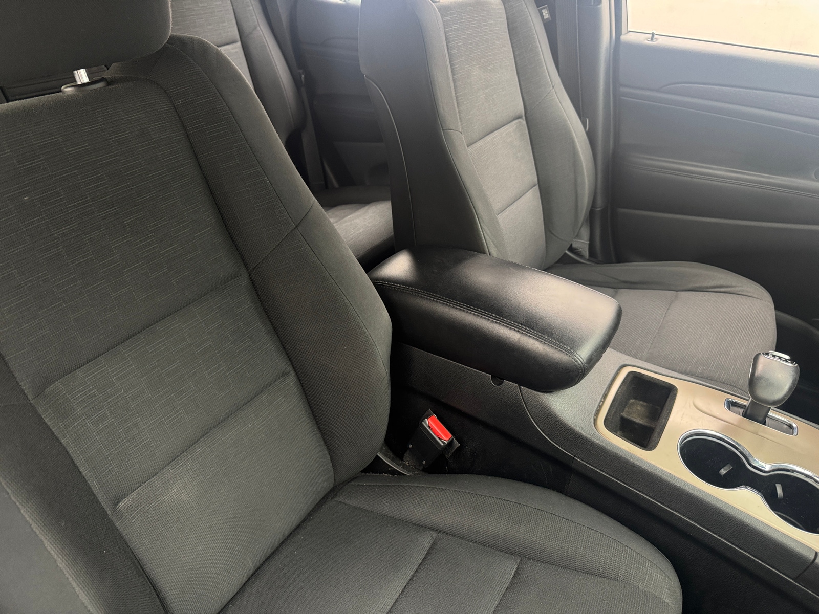 Thumbnail: 2015 Jeep Grand Cherokee - 2