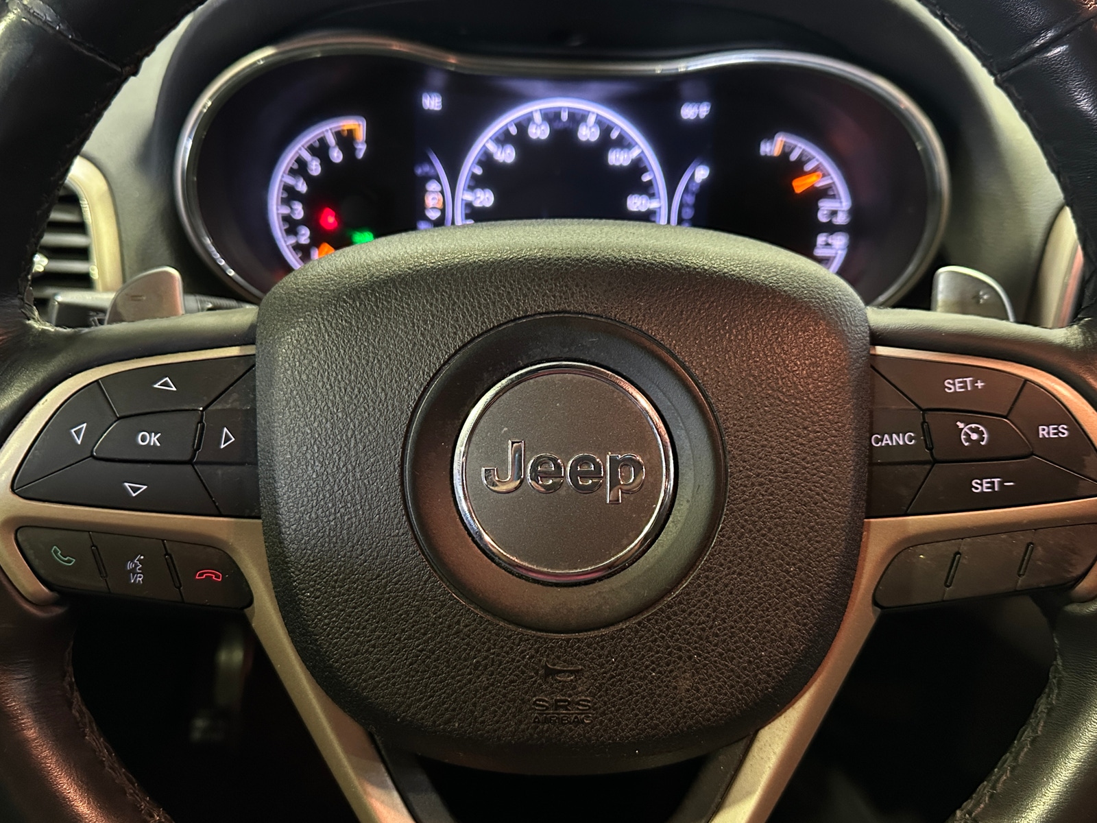 Thumbnail: 2015 Jeep Grand Cherokee - 5
