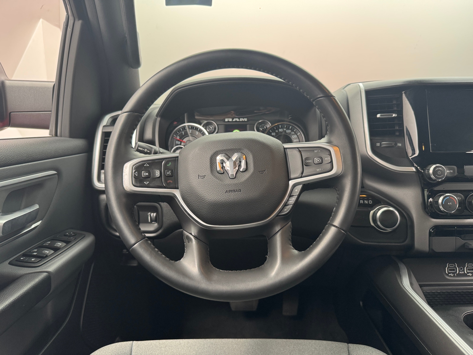 Thumbnail: 2022 RAM 1500 - 5