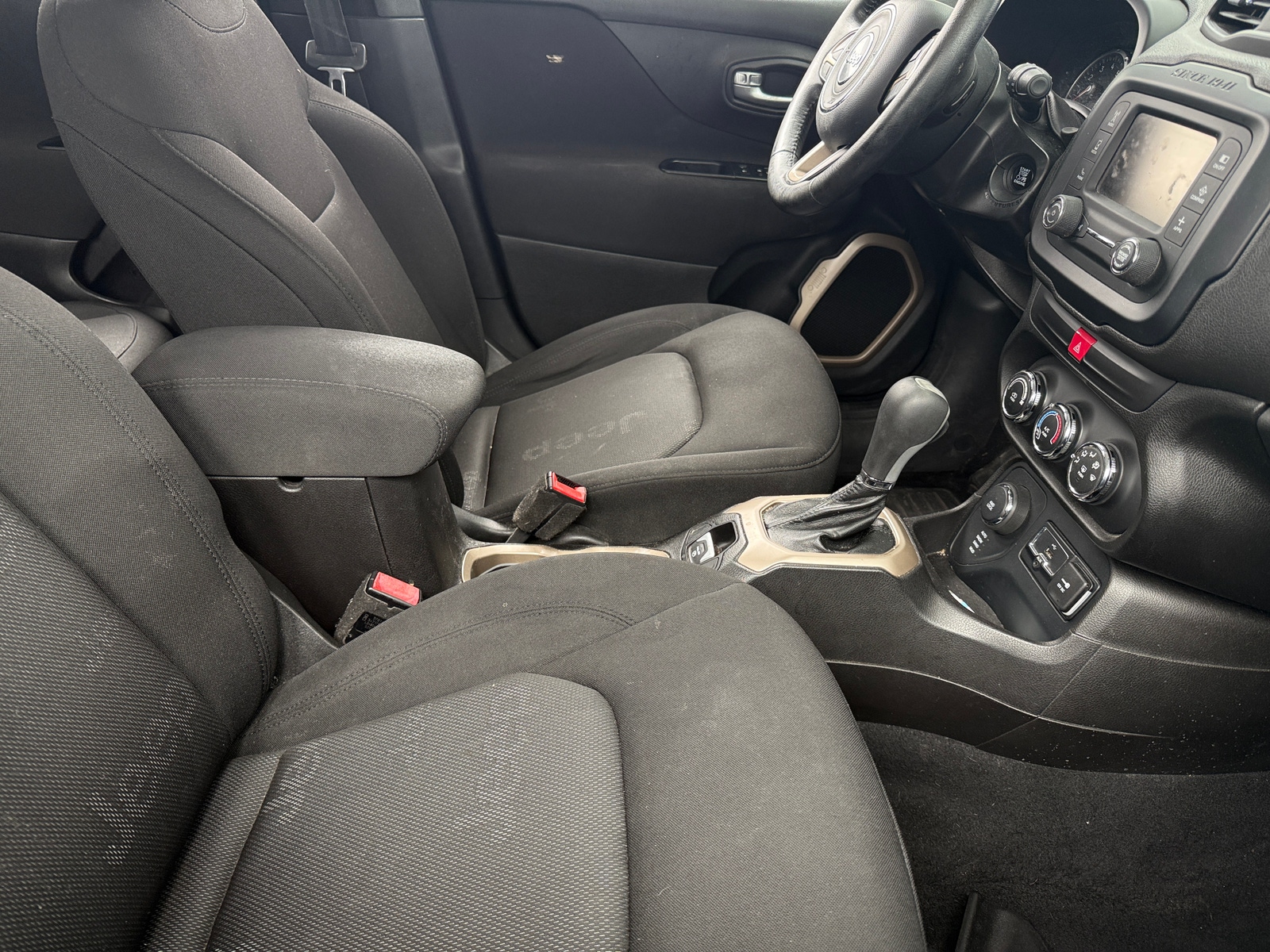 Thumbnail: 2017 Jeep Renegade - 2
