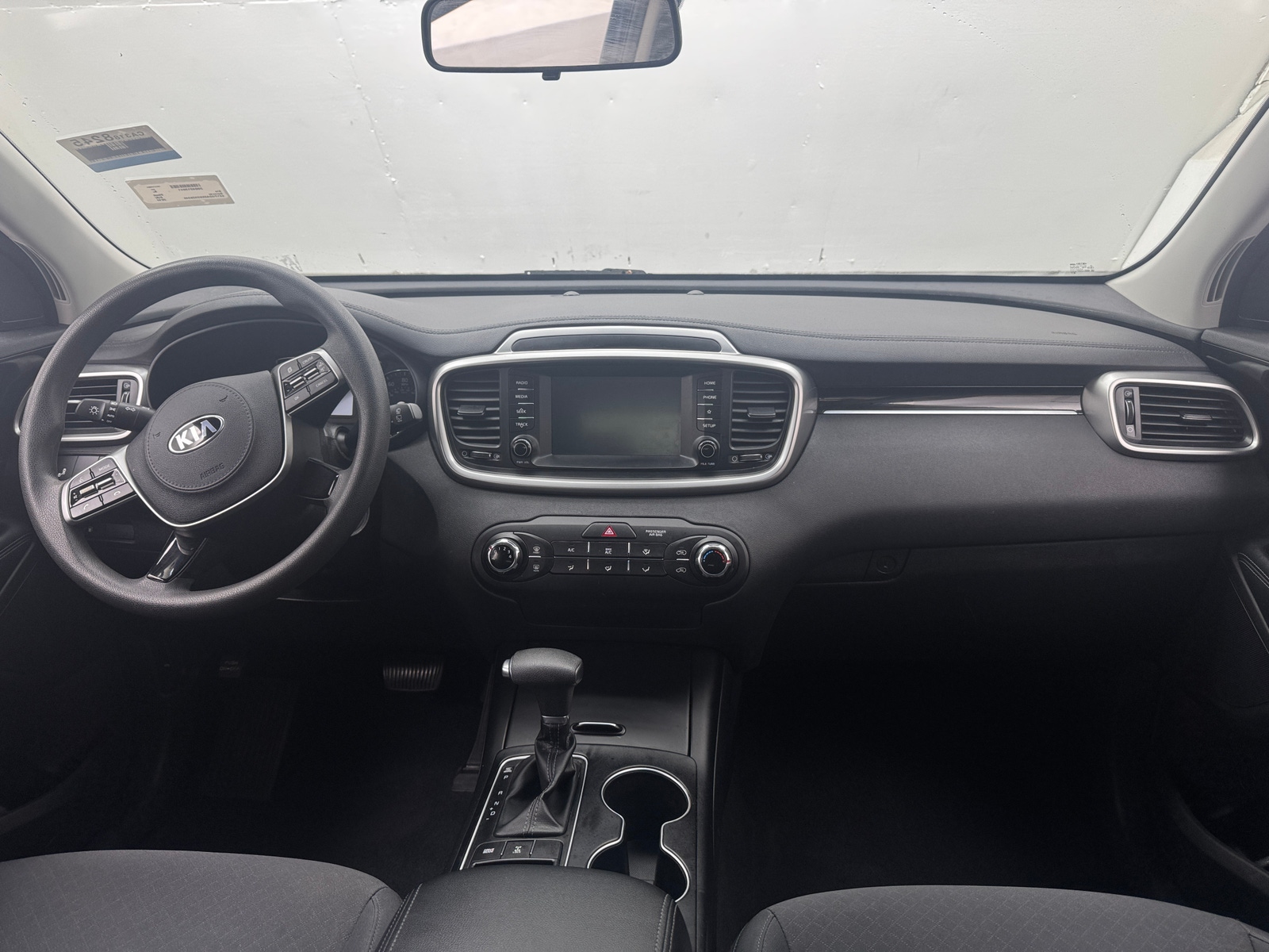 Thumbnail: 2019 Kia Sorento - 3