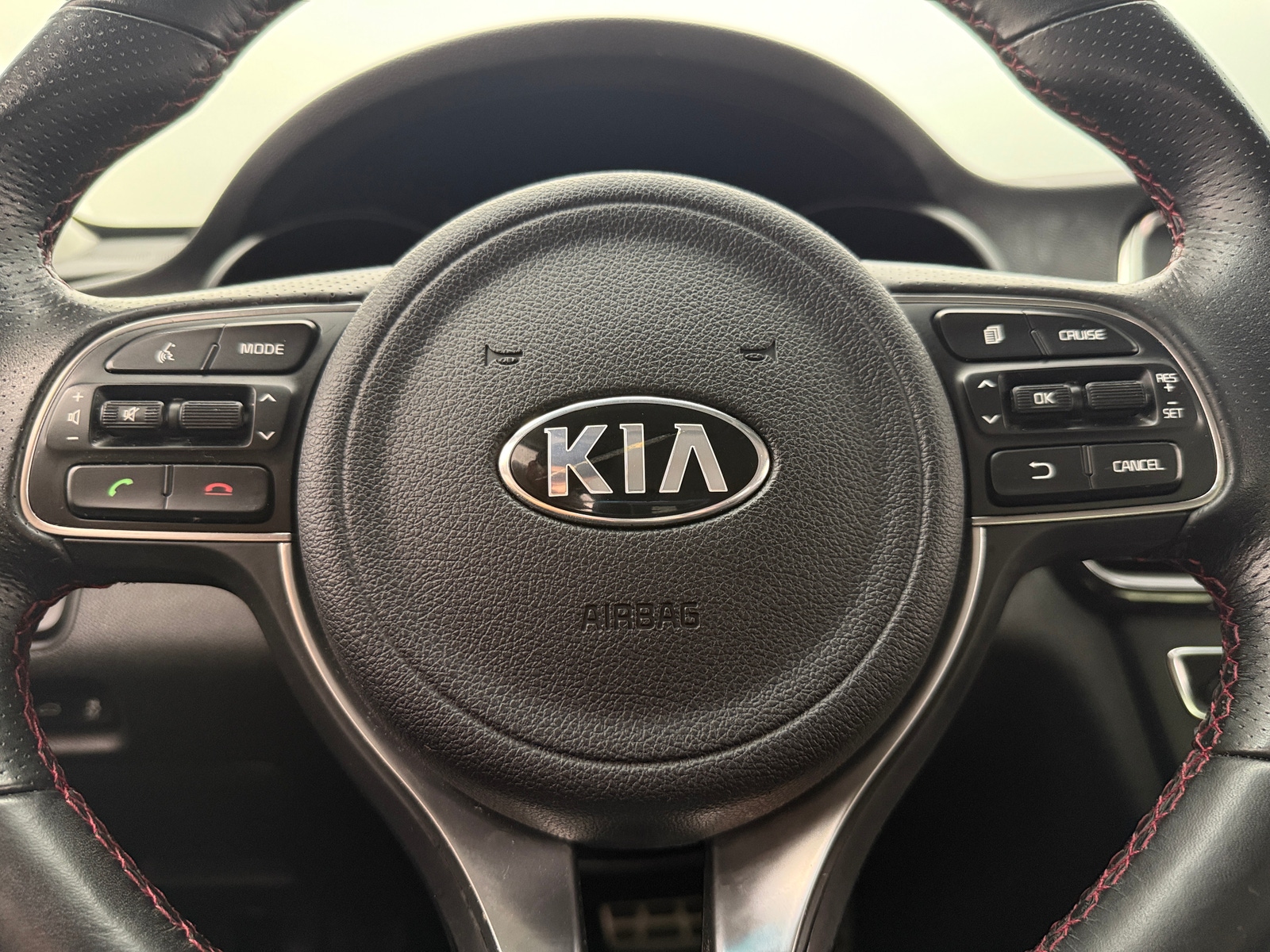 Thumbnail: 2017 Kia Optima - 4