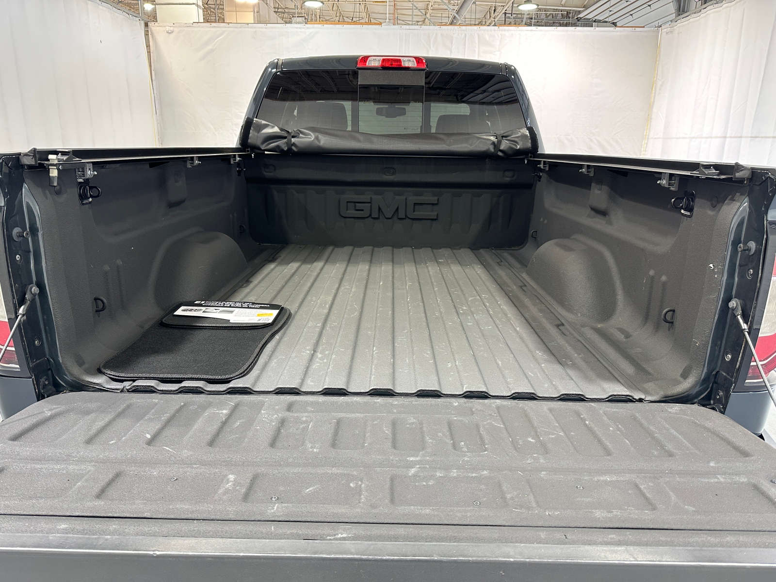 Thumbnail: 2017 GMC Sierra 1500 - 6