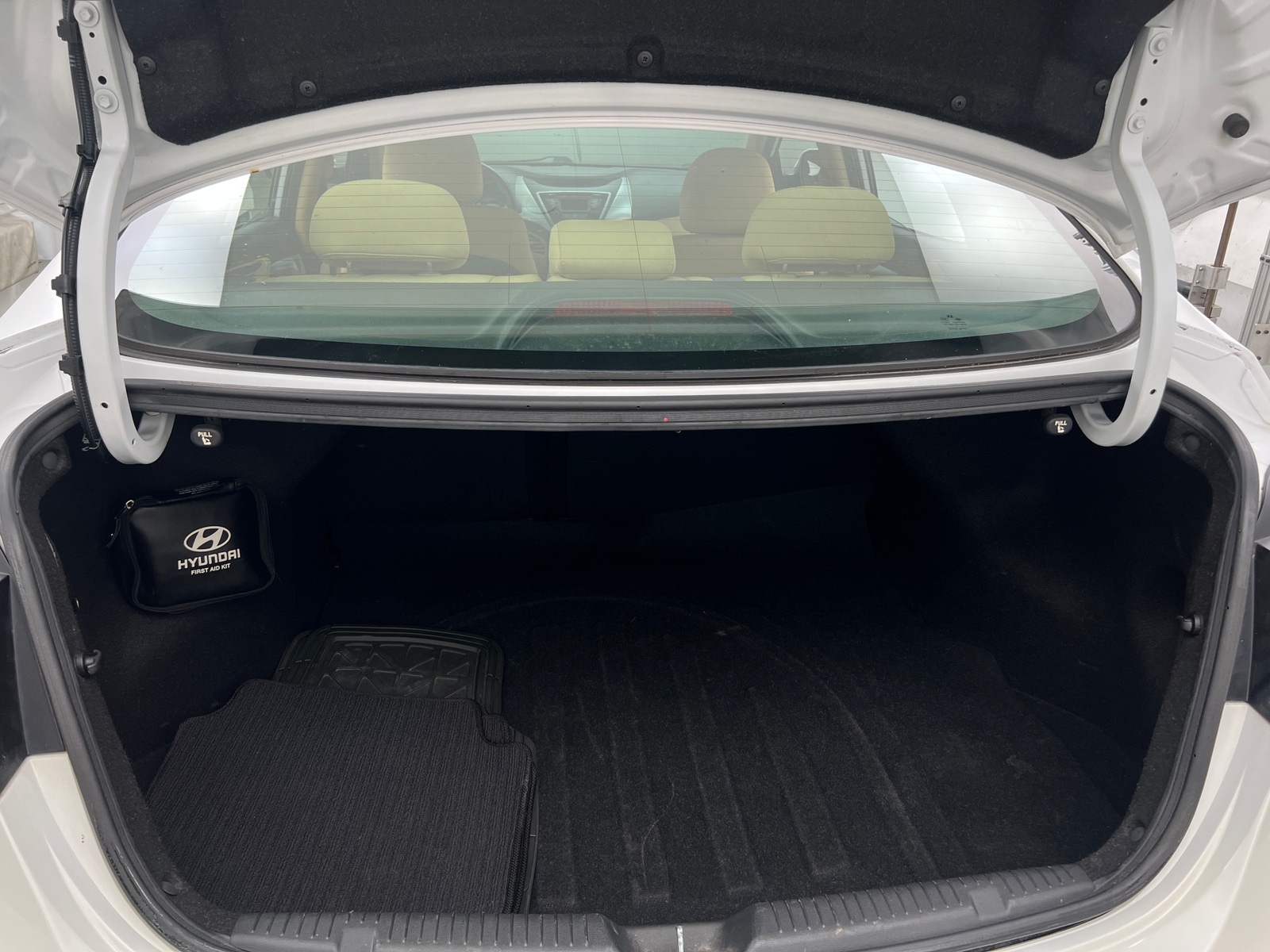 Thumbnail: 2013 Hyundai Elantra - 7
