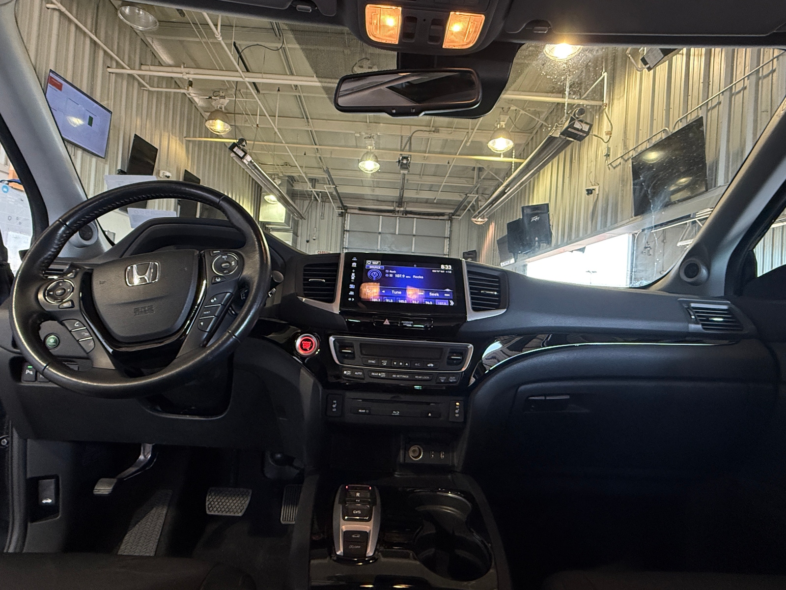 Thumbnail: 2016 Honda Pilot - 2