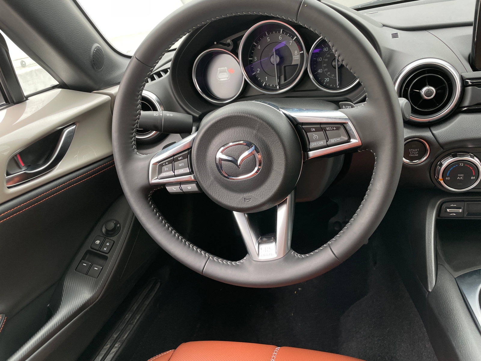 Thumbnail: 2023 Mazda MX-5 Miata - 4