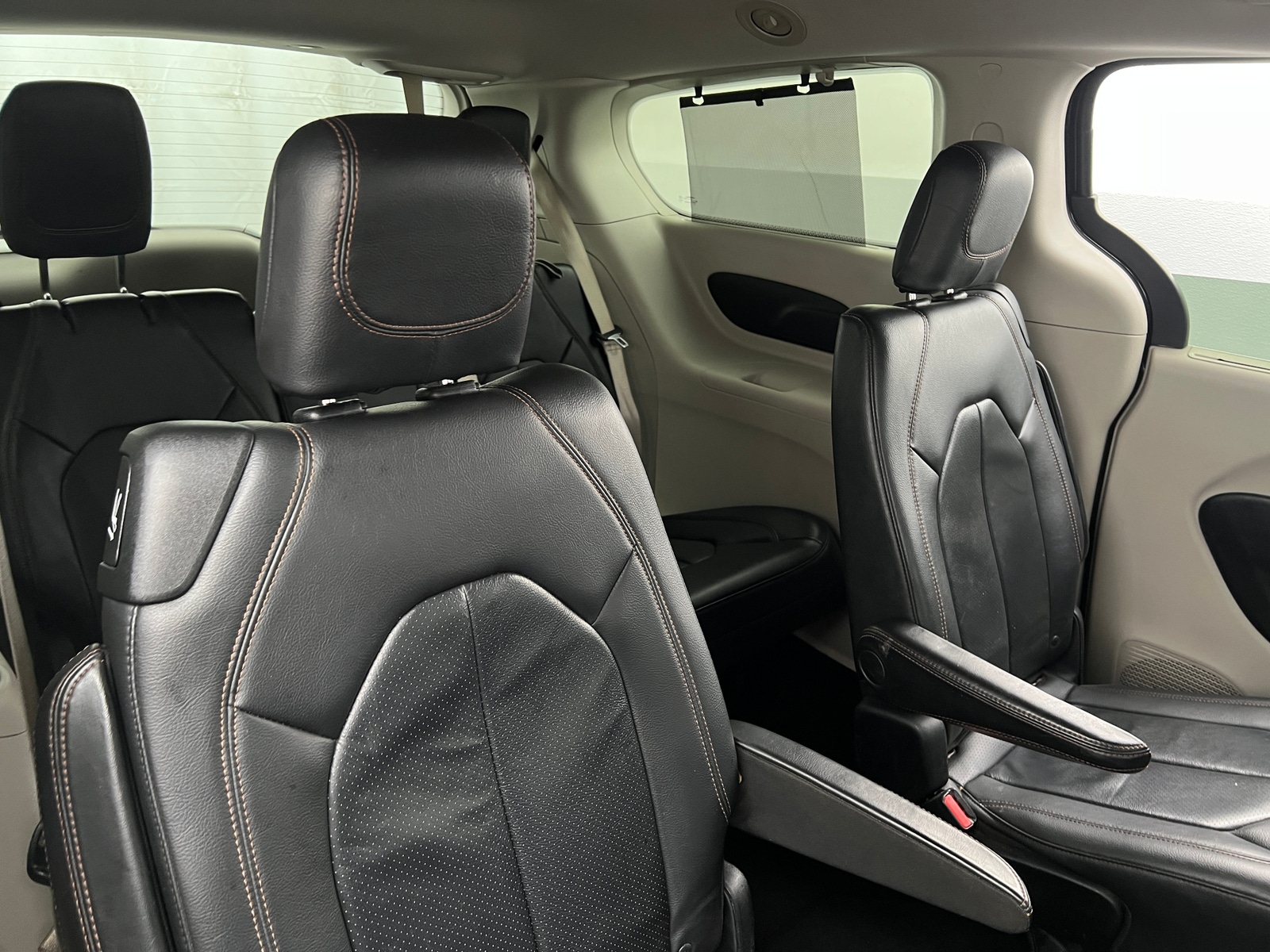 Thumbnail: 2018 Chrysler Pacifica - 5