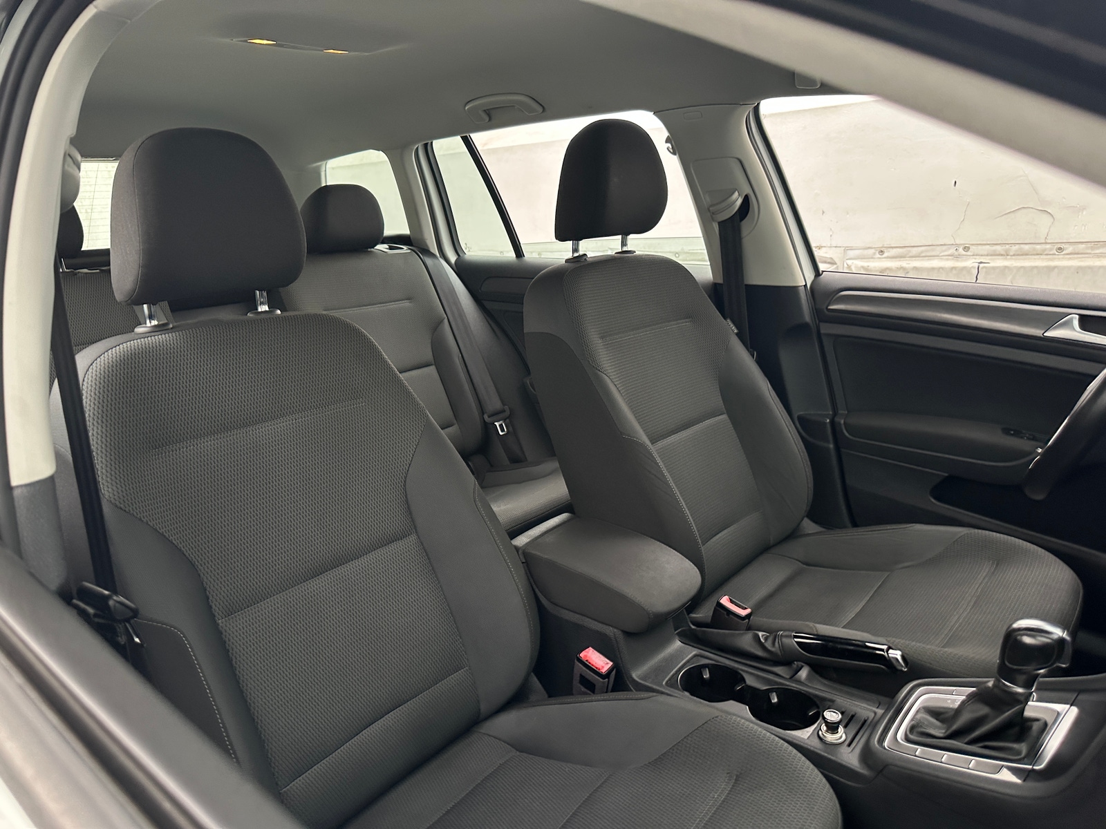 Thumbnail: 2019 Volkswagen e-Golf - 2